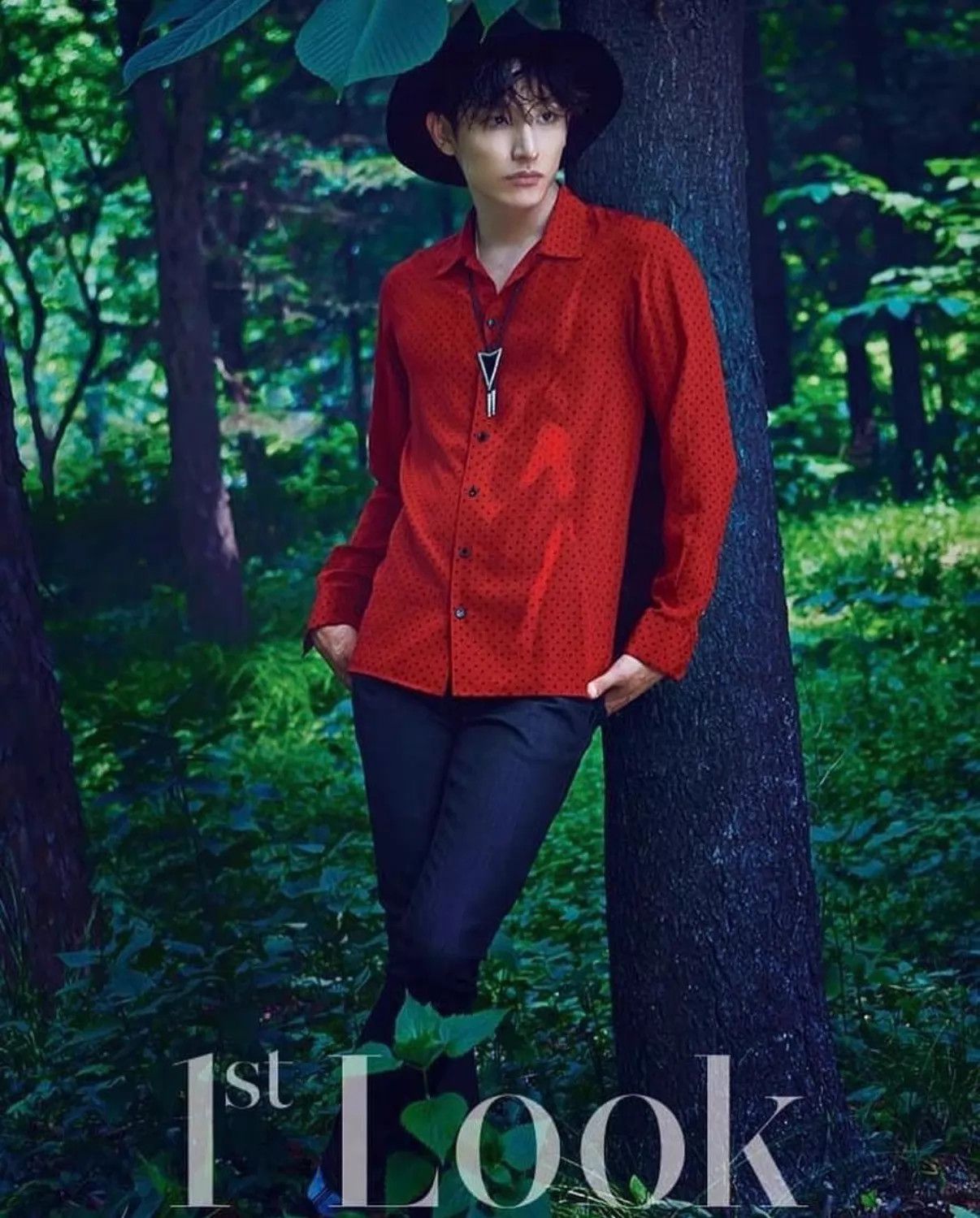Saint Laurent Paris SLP14SS Hedi Slimane Silk Red-Base Black Triangle Shirt Size US M / EU 48-50 / 2 - 9 Thumbnail