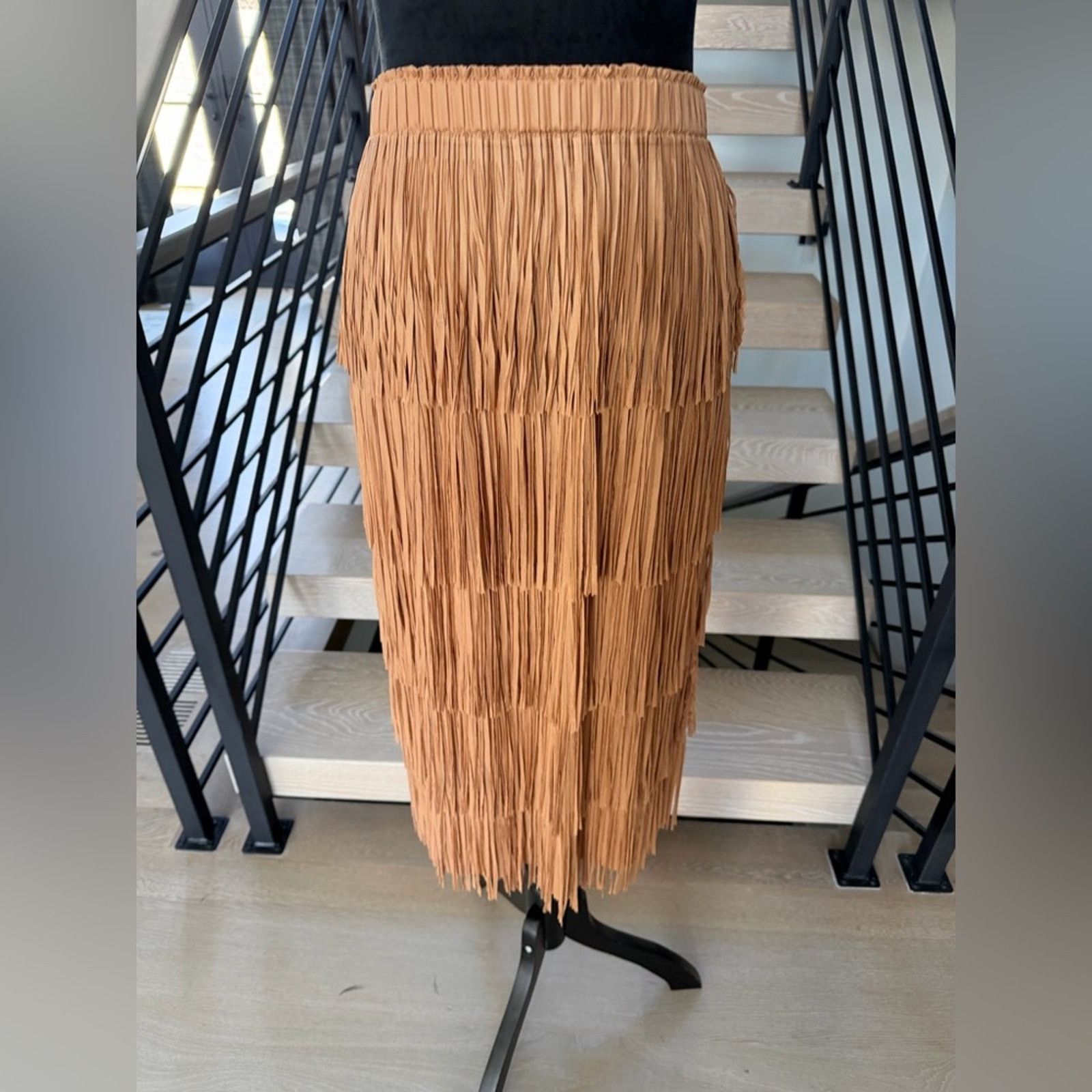 Other New Boho Western Style Fringed Tan Skirt size S Size 27" / US 4 / IT 40 - 3 Thumbnail