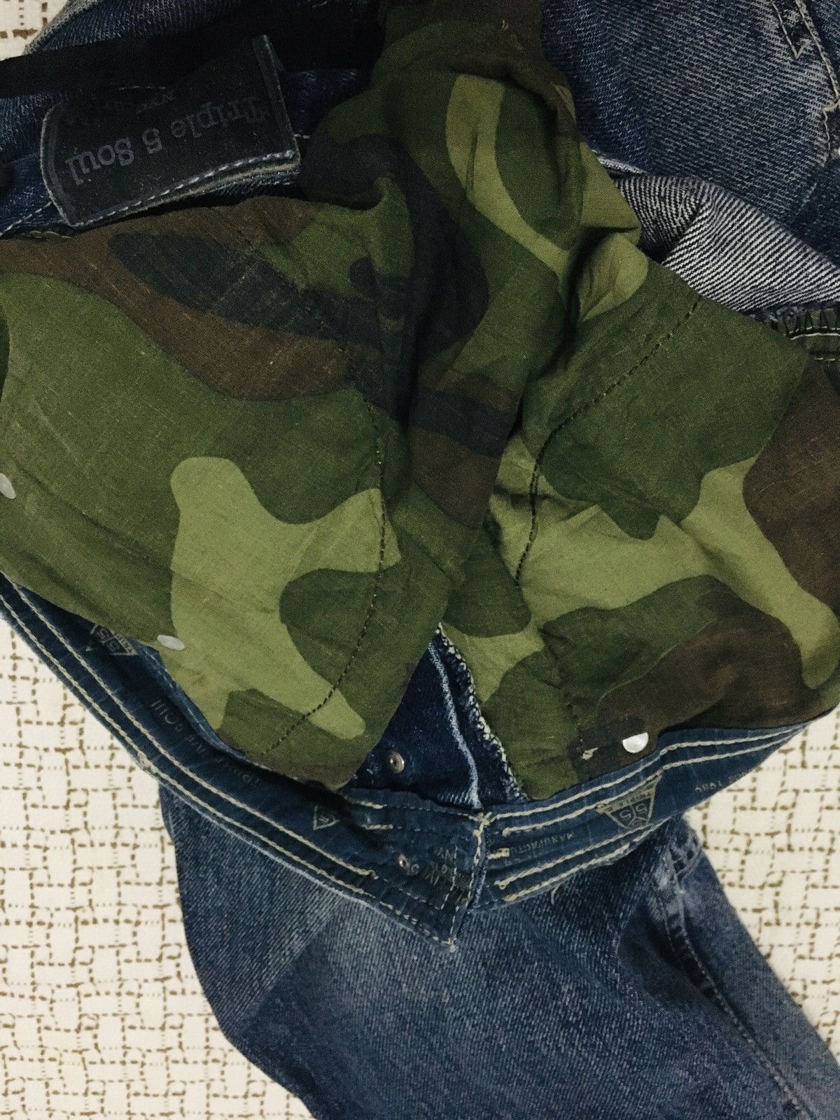 Fubu × JNCO × Triple 5 Soul A06 Triple 5 Soul NYC Distressed Baggy Jeans Size US 31 - 13 Thumbnail