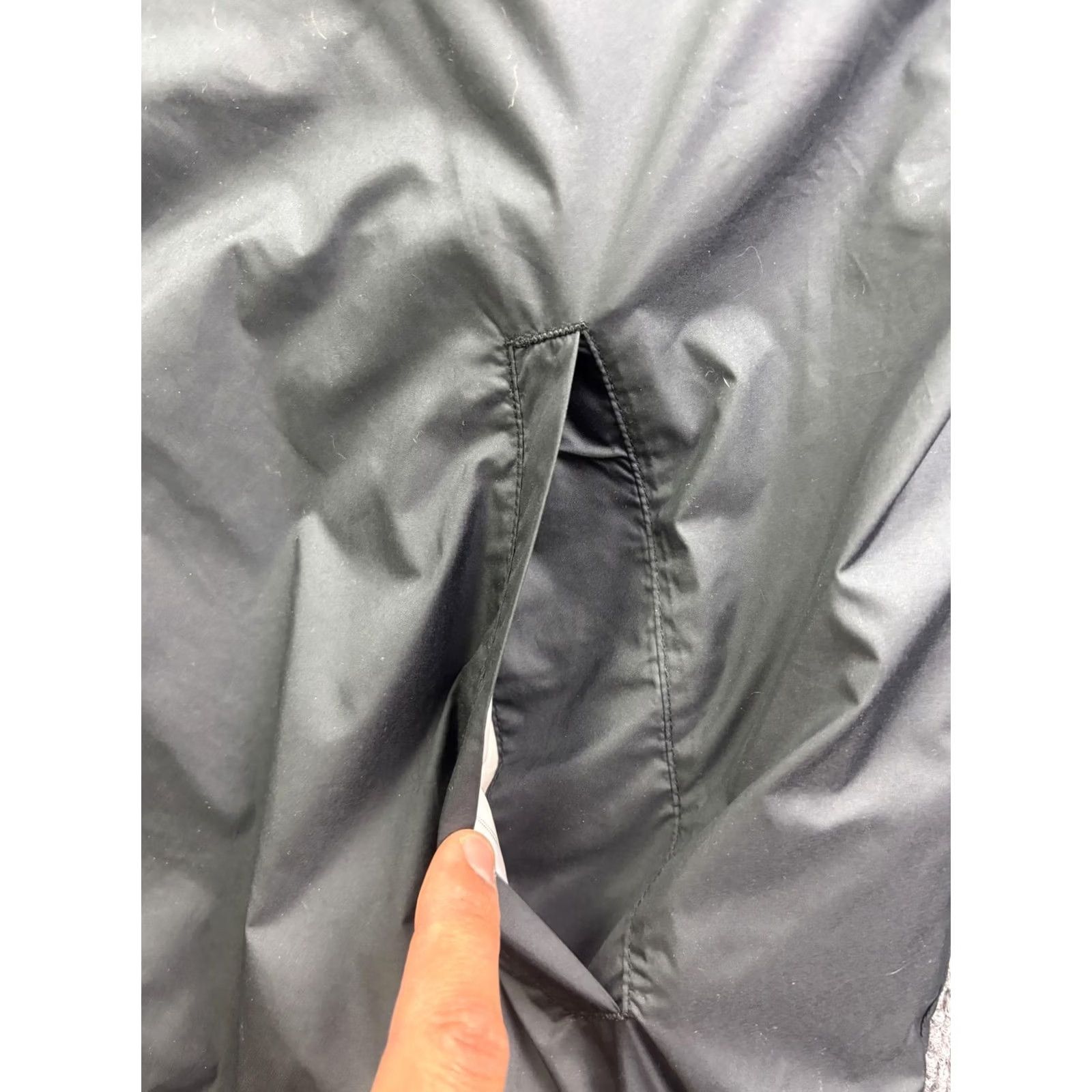 Peter Millar Peter Millar Jacket Mens L Black Microfiber Full Zip Lined Windbreaker Golf Size US L / EU 52-54 / 3 - 7 Thumbnail