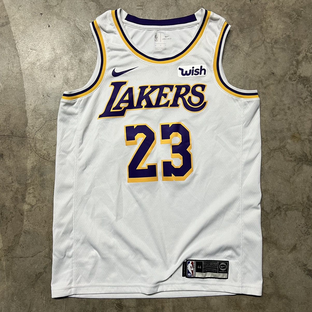 NBA × Nike NBA Los Angeles Lakers LeBron James #23 Nike Swingman Jersey Size US M / EU 48-50 / 2 - 2 Thumbnail