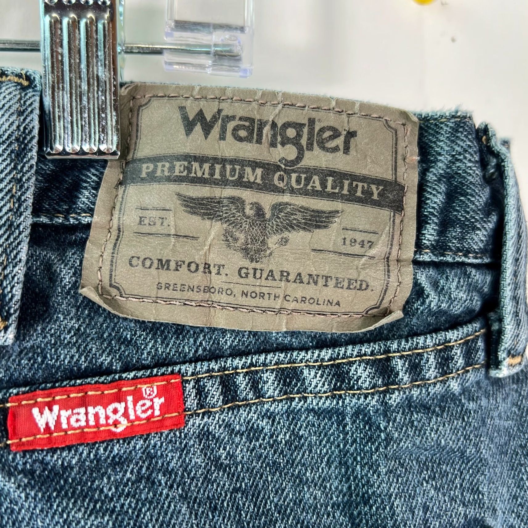 Wrangler Wrangler Jeans Mens Straight Denim 40 Regular Blue 40X30 Straight Fit Mid Rise 5-Pocket Belt Loops Zipper Button Fashion Brand Wrangler Size US 40 / EU 56 - 7 Thumbnail