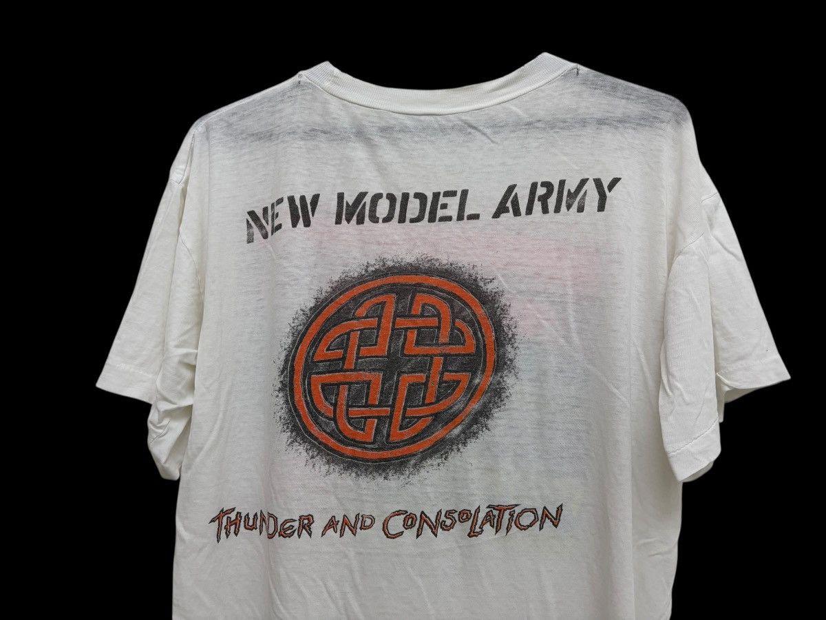 Vintage RARE 🔥 80s SURF WATCH X NEW MODEL ARMY BAND TEE DISTRESSED Size US L / EU 52-54 / 3 - 10 Thumbnail