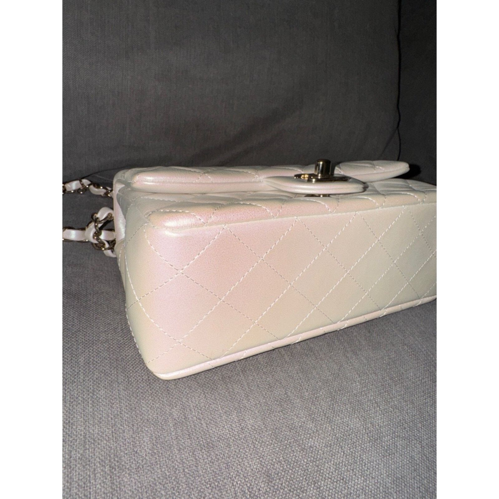Chanel Chanel White Mini Flap CC Quilted Chain Crossbody Bag Size ONE SIZE - 23 Thumbnail