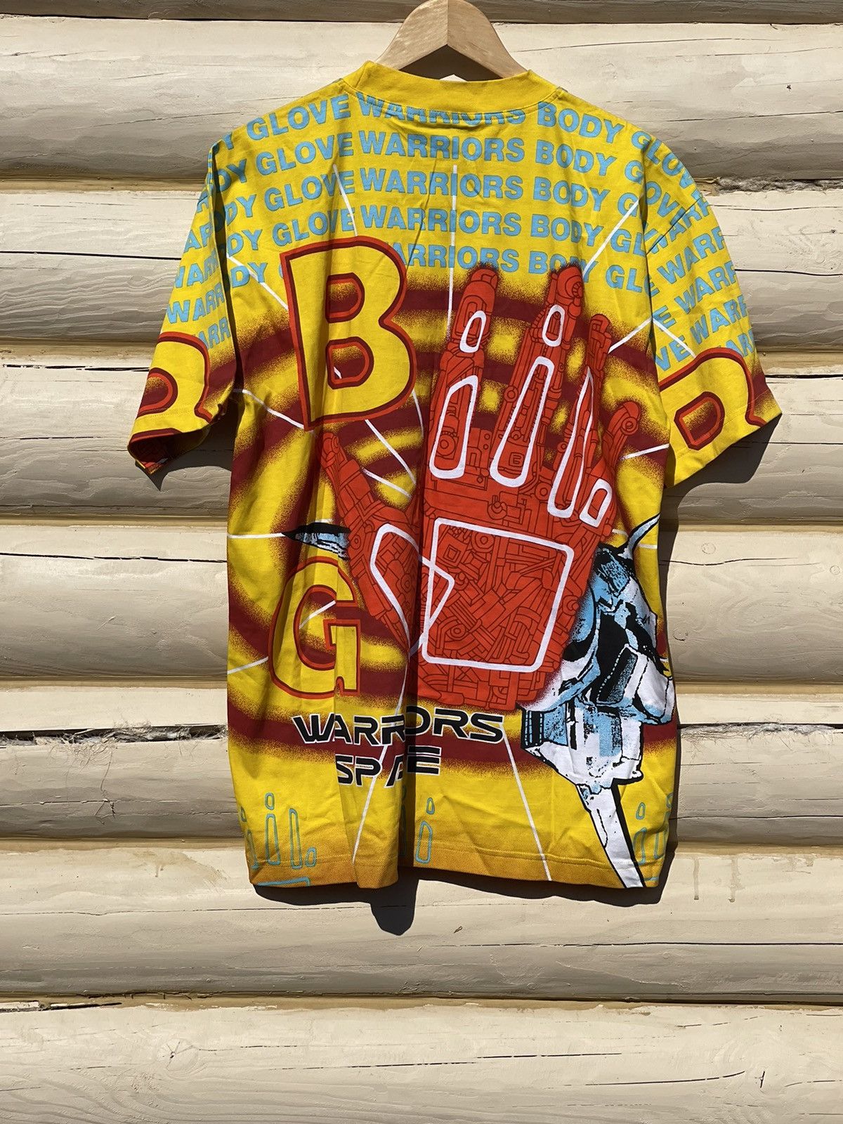 Body Glove Body Glow Vintage Yellow Graphic Overprint warriors t-shirt Size US M / EU 48-50 / 2 - 10 Thumbnail