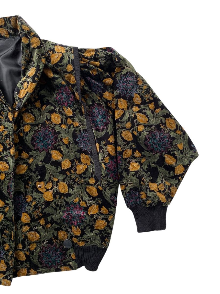 Japanese Brand × Vintage Vtg Velvet Full Printed Flower Japanese Brand Size US M / EU 48-50 / 2 - 4 Thumbnail