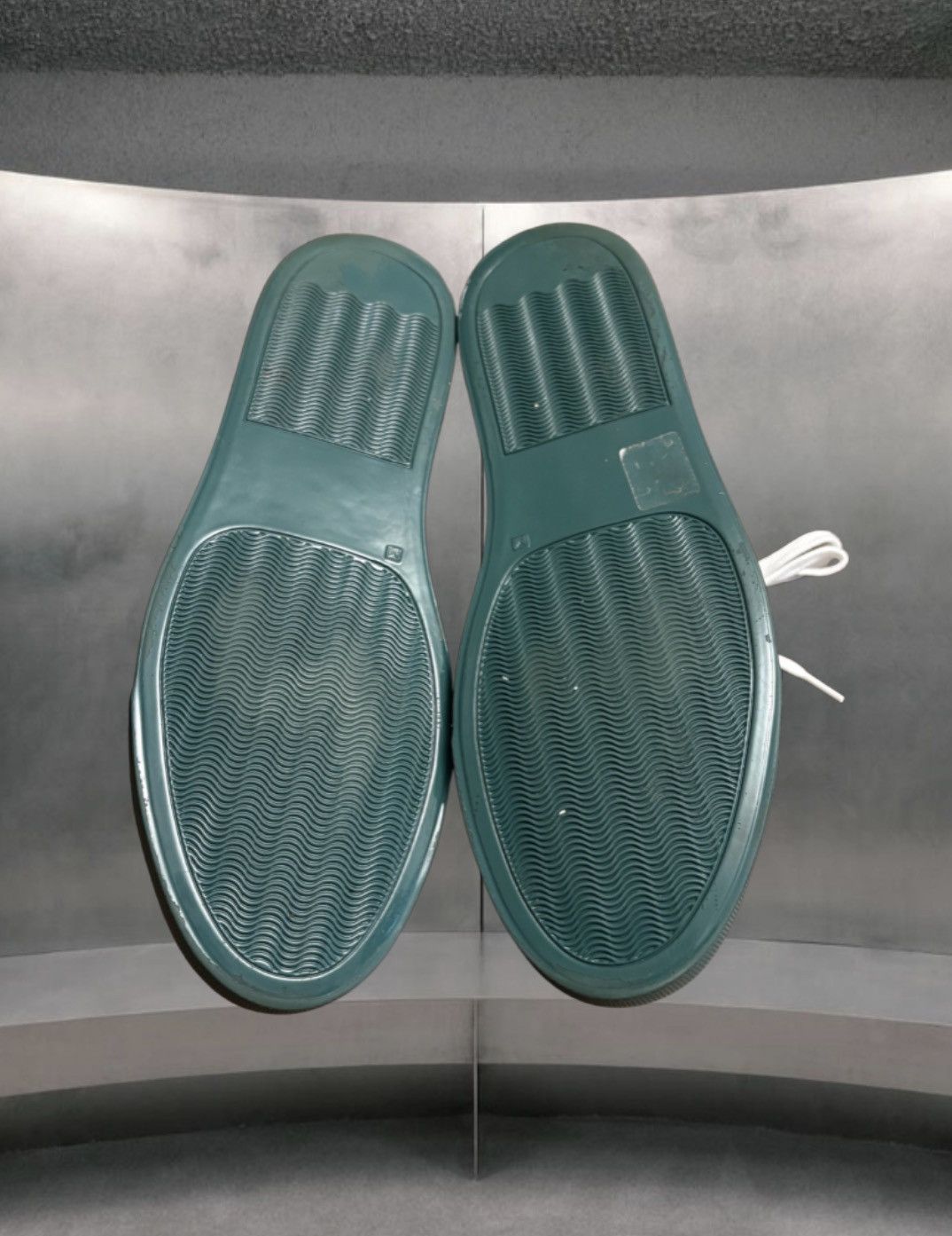 Common Projects Common Projects Achilles Low in white and teal Size US 6.5 / EU 39-40 - 2 Thumbnail