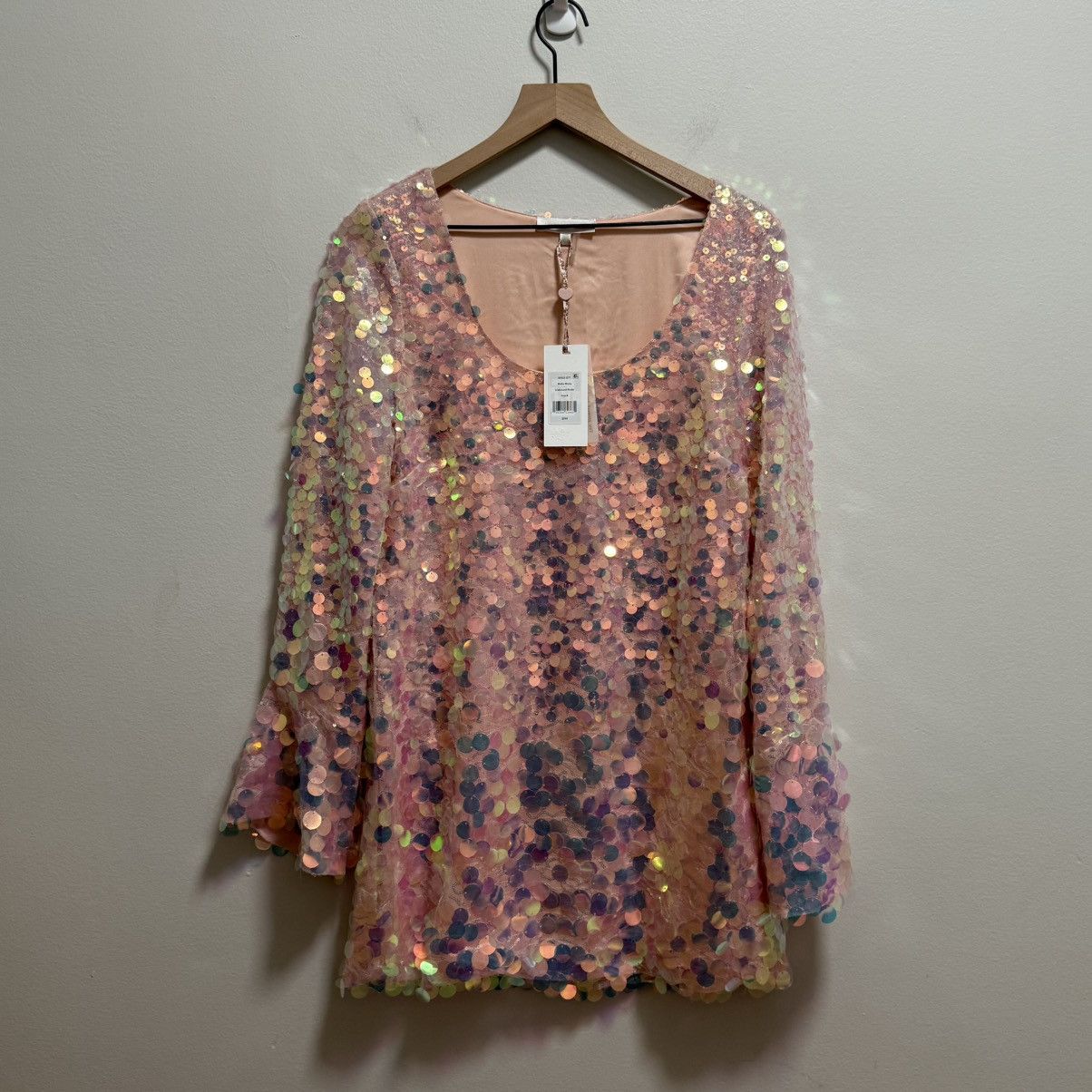 LoveShackFancy NWT Loveshackfancy pink iridescent sequin pailette dress Size M / US 6-8 / IT 42-44 - 2 Thumbnail