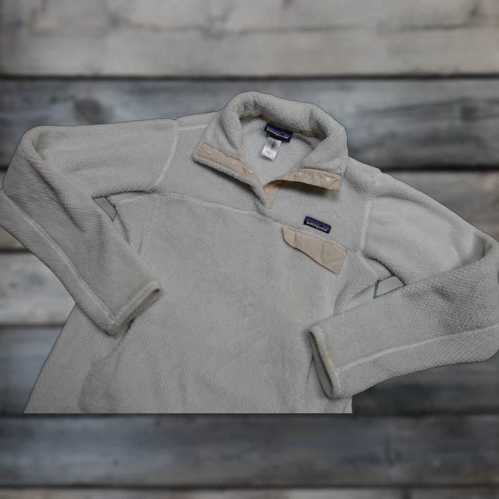 Patagonia Patagonia Sweater Women M White Fleece Pullover Outdoor Casual Logo Dolman Sleeve High Neck All Seasons Modern Vintage: No Size M / US 6-8 / IT 42-44 - 1 Thumbnail