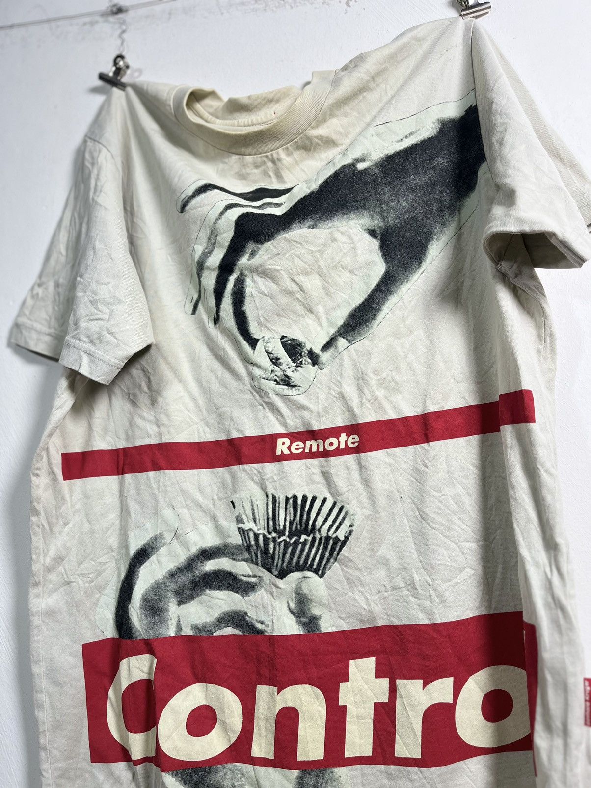 Barbara Kruger BARBARA KRUGER REMOTE CONTROL TSHIRT Size US L / EU 52-54 / 3 - 2 Thumbnail