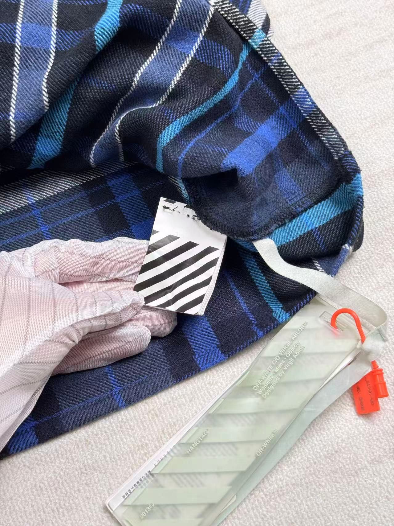Off-White off white flannel Size US M / EU 48-50 / 2 - 13 Thumbnail