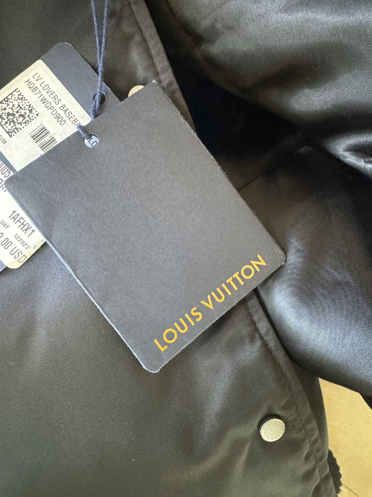 Louis Vuitton × Pharrell LOVERS CRYSTAL BOMBER JACKET Size US XL / EU 56 / 4 - 11 Thumbnail