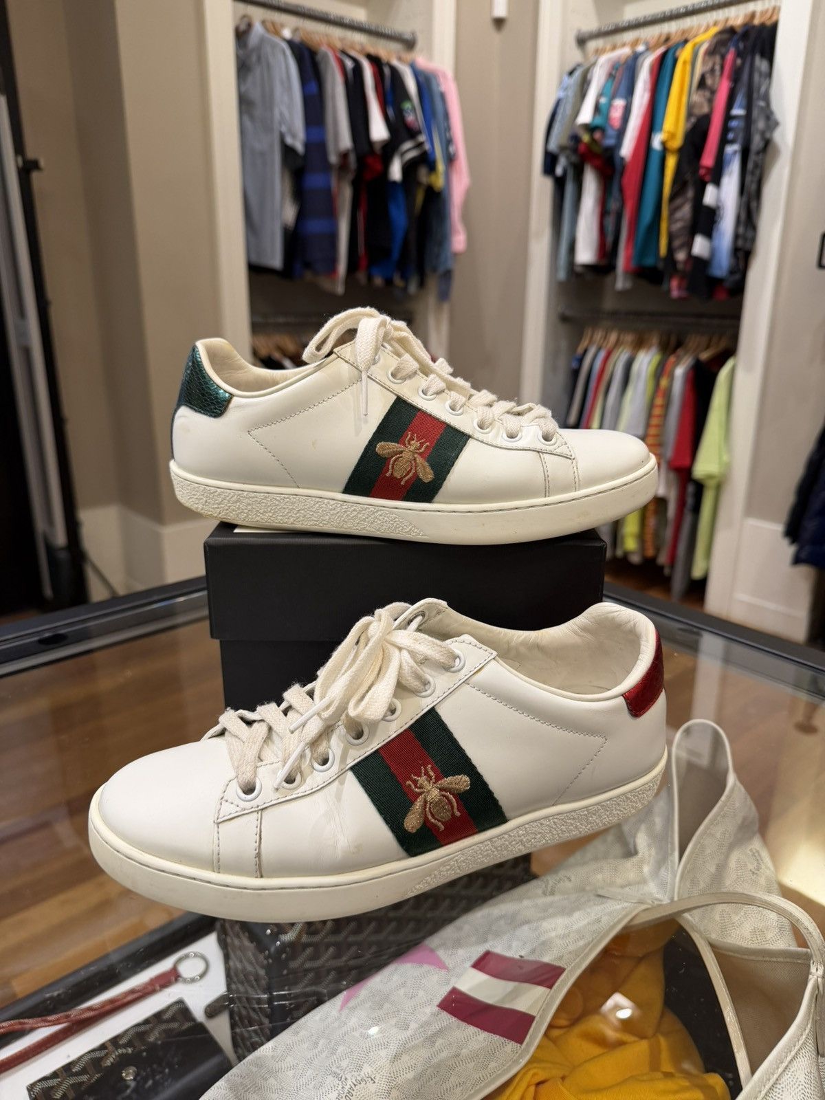 Gucci Gucci Ace Low Sneaker - Embroidered Bee Size US 5.5 / IT 35.5 - 1 Thumbnail