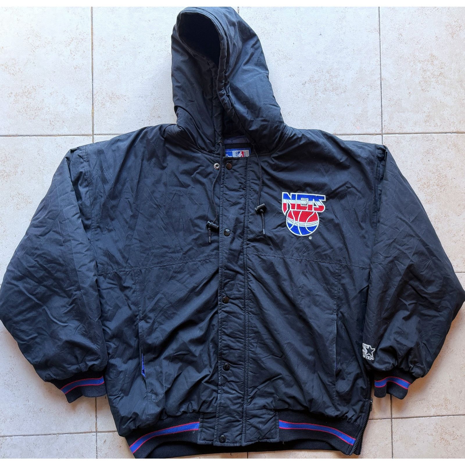 NBA × Starter New Jersey Nets 90s STARTER puffer L blk red NBA vintage Size US L / EU 52-54 / 3 - 2 Thumbnail
