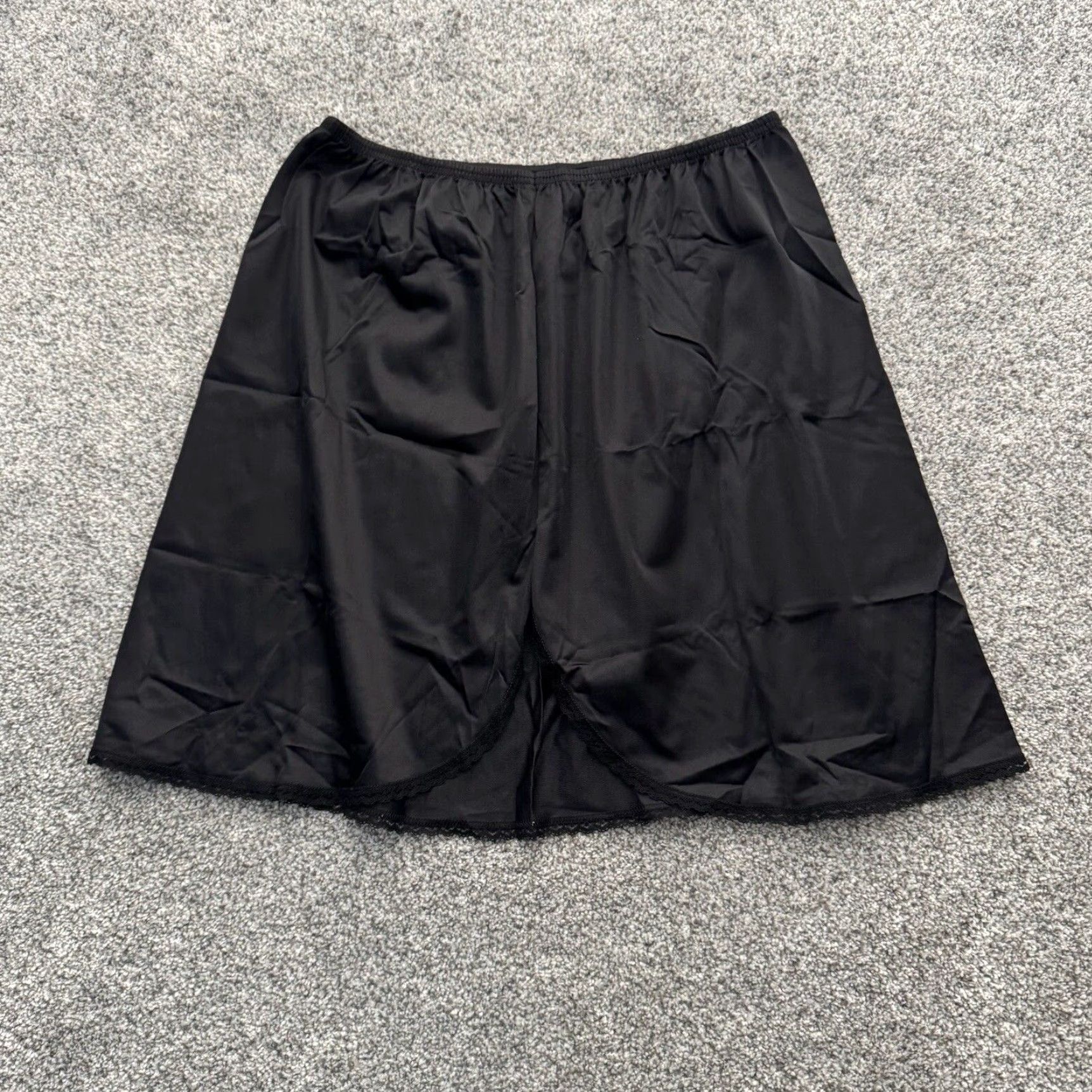 Vintage VINTAGE Vanity Fair Half Slip Skirt Lace Nylon Knee Length A-Line Elastic Waist Large Black Women USA 70s 80s MCM Vintage Size 36" / US 14 / IT 50 - 2 Thumbnail