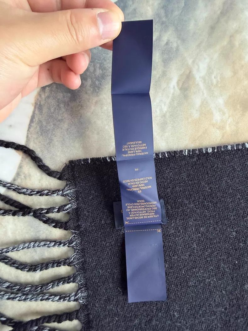 Louis Vuitton Louis Vuitton scarf Size ONE SIZE - 5 Thumbnail