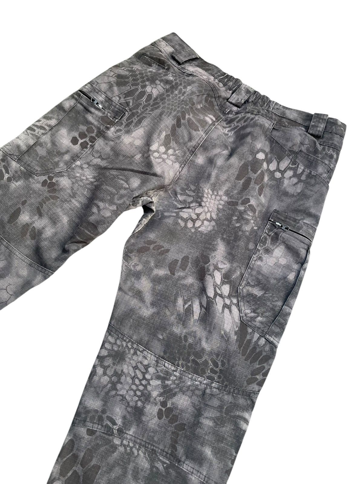 Japanese Brand W Camouflage Cargo Pant Size US 38 / EU 54 - 6 Thumbnail