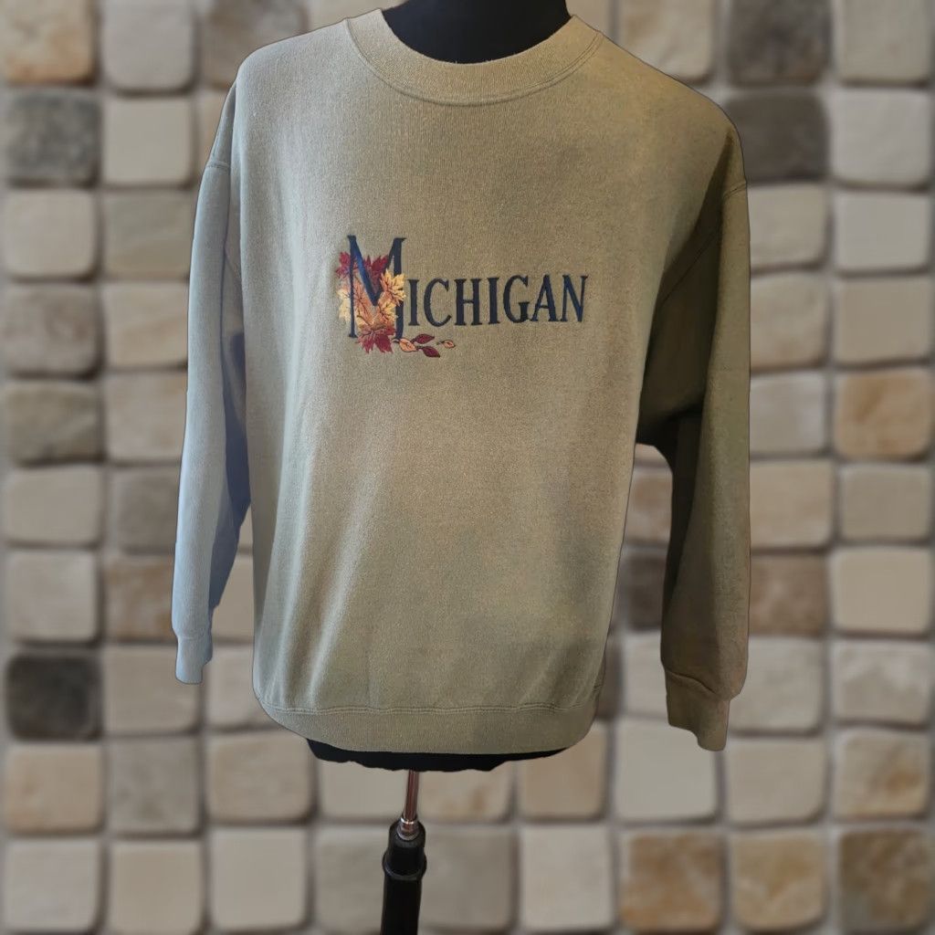 Vintage VINTAGE Michigan Embroidered Fall Leaves Green Sweatshirt Size L Size US L / EU 52-54 / 3 - 1 Thumbnail