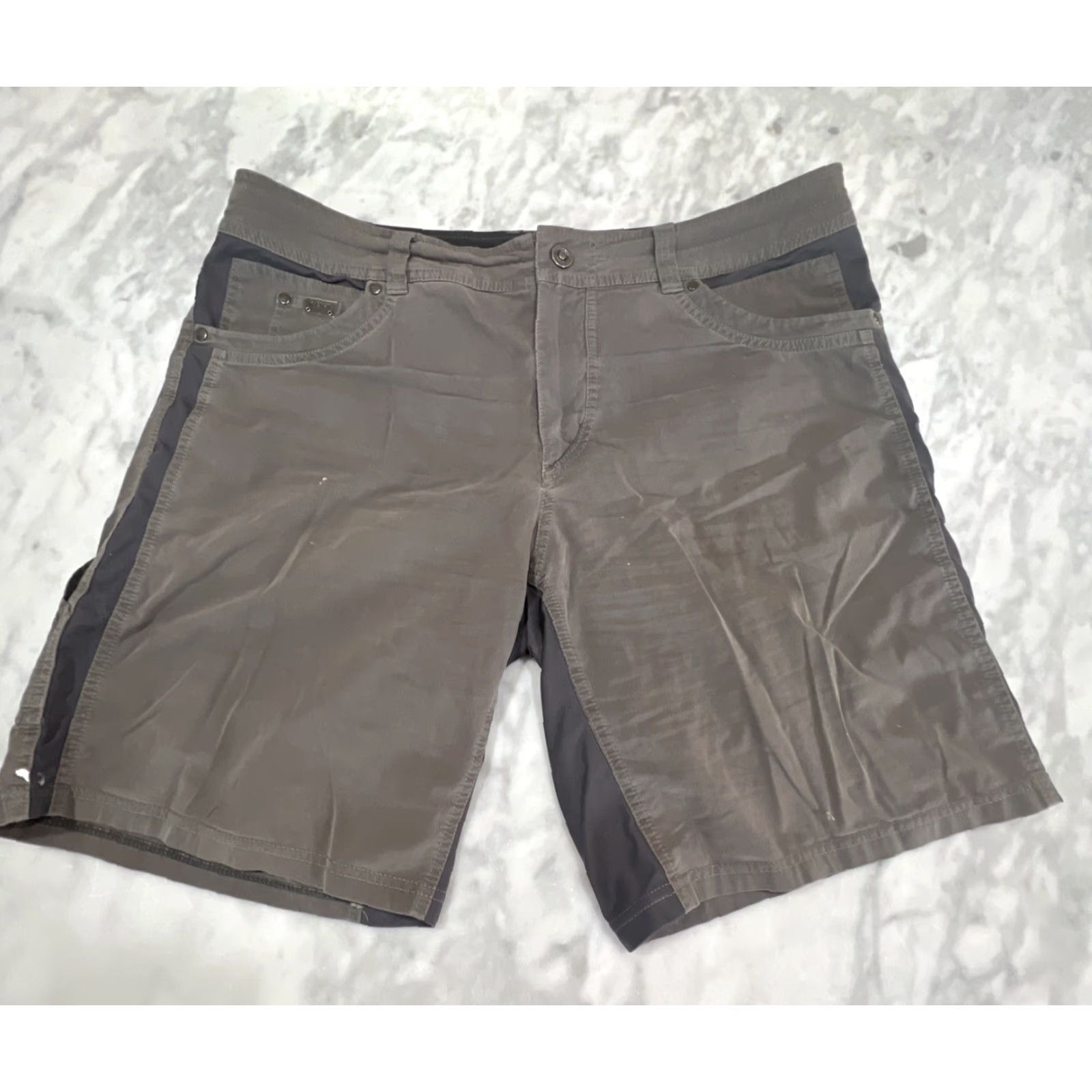 Vintage Kuhl Shorts Adult 38 Gray Outdoor Cargo Cotton Nylon 5058 Mens Size US 38 / EU 54 - 2 Thumbnail