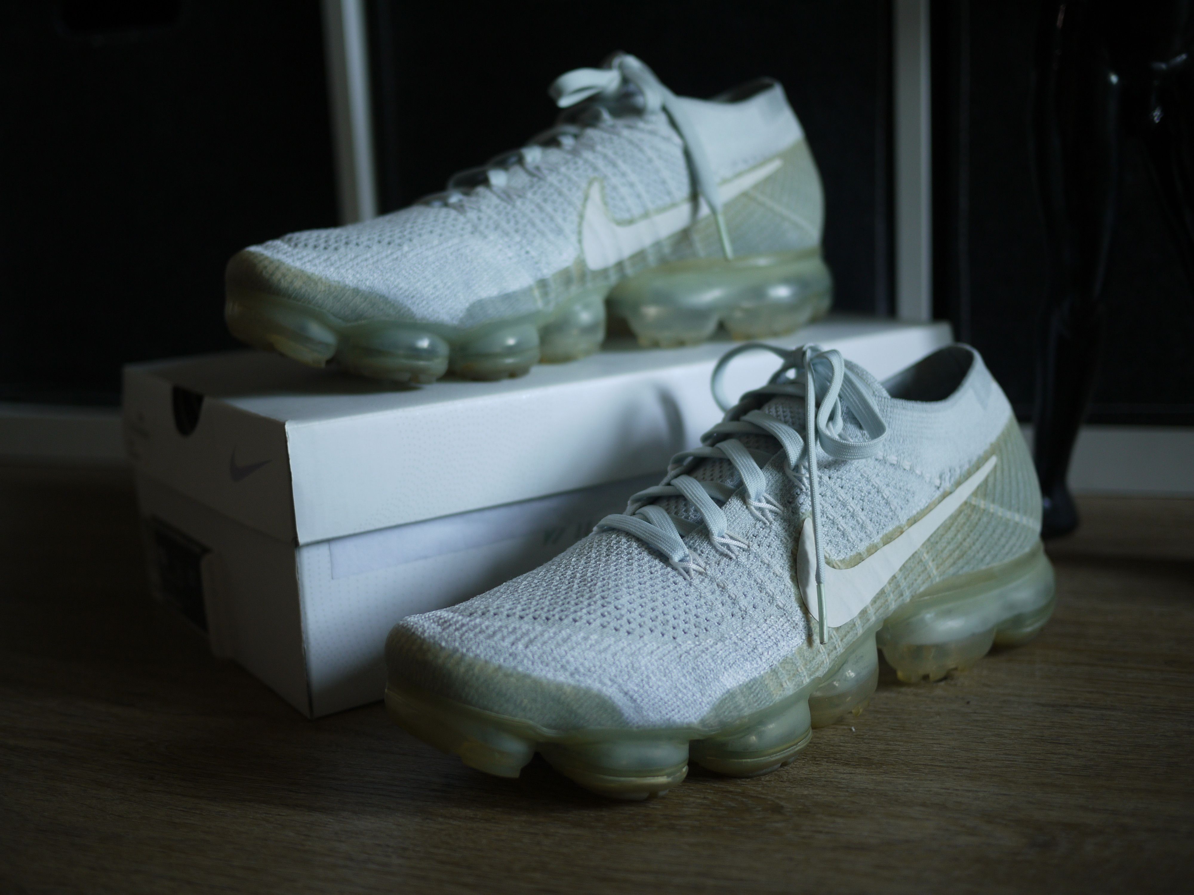Nike NIKE AIR VAPORMAX OG PLATINUM '17 Size US 10 / EU 43 - 7 Thumbnail