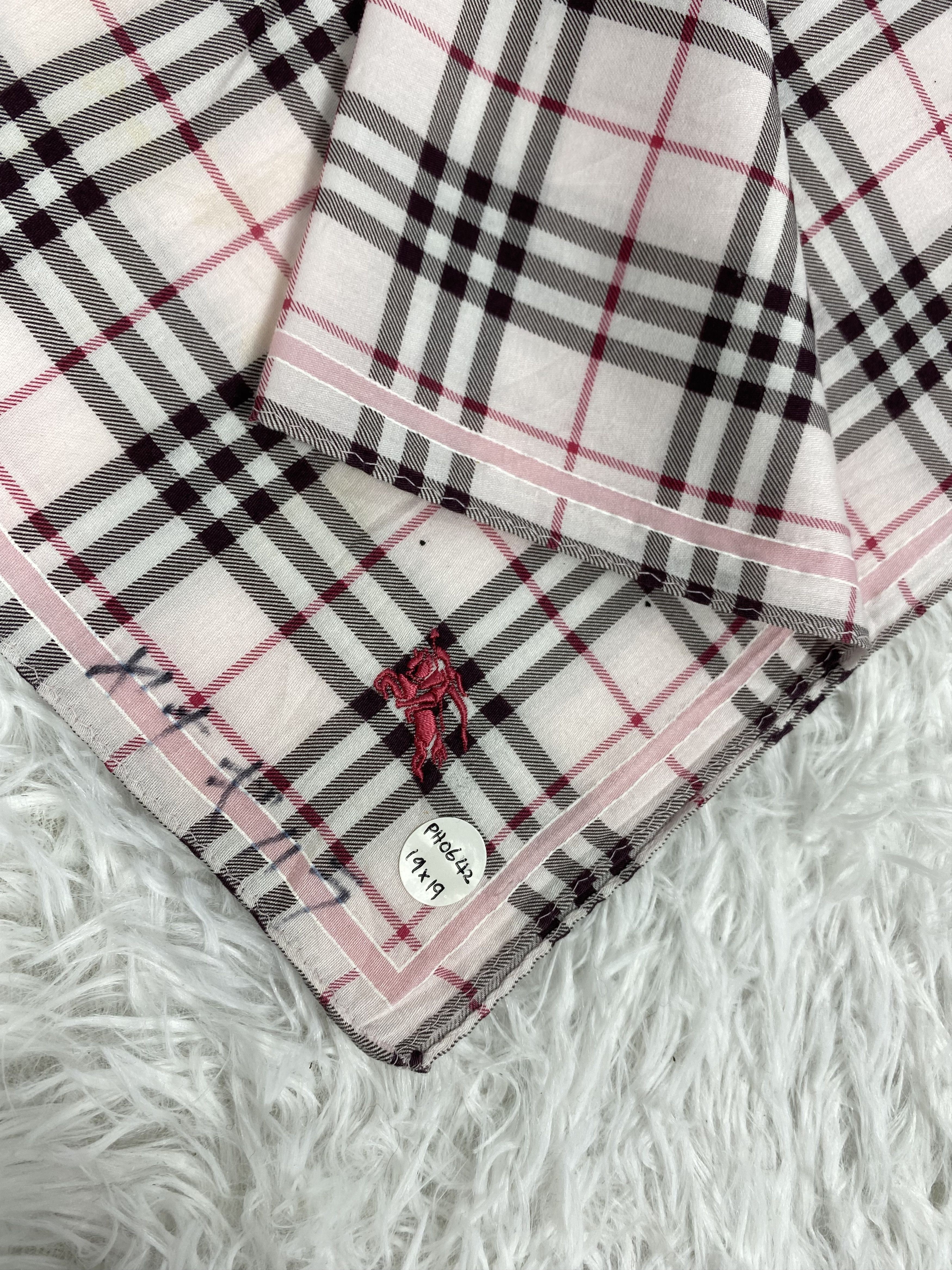Burberry Vintage Burberry Handkerchief Neckerchief PH0642 Size ONE SIZE - 2 Thumbnail