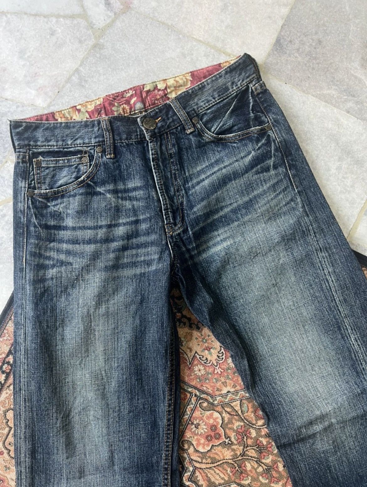 Japanese Brand Japanese Brand Karakuri Fish koi Embroidery Jeans Size US 32 / EU 48 - 2 Thumbnail