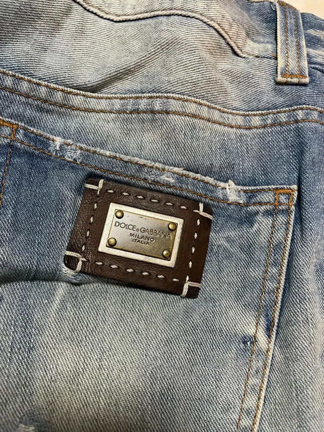 Dolce & Gabbana Dolce&Gabbana Loose Denim Shorts for Sale. Size US 34 / EU 50 - 4 Thumbnail