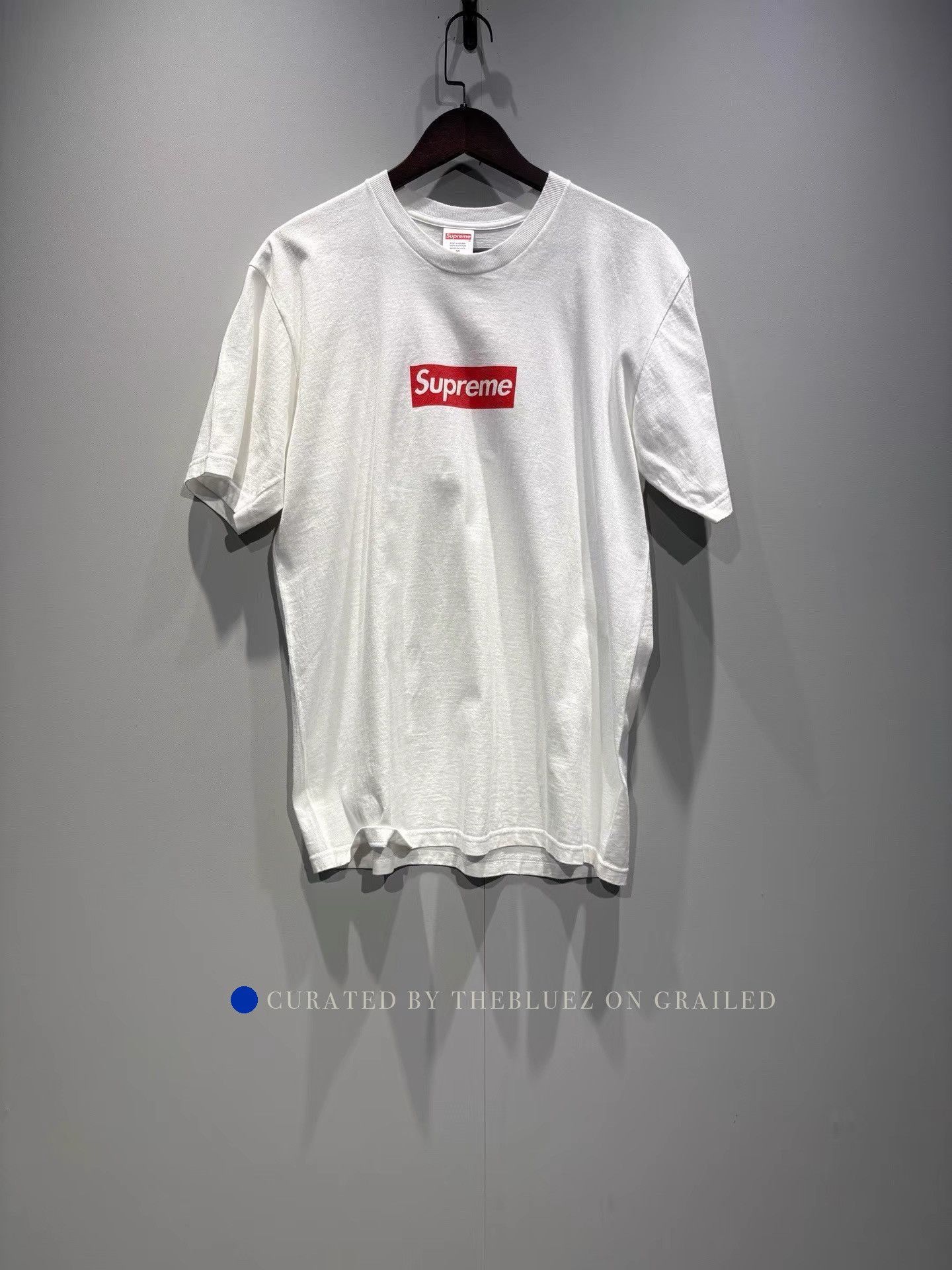 Supreme Exclusive White Box Logo Tee from SS23 Collection Size US M / EU 48-50 / 2 - 1 Thumbnail