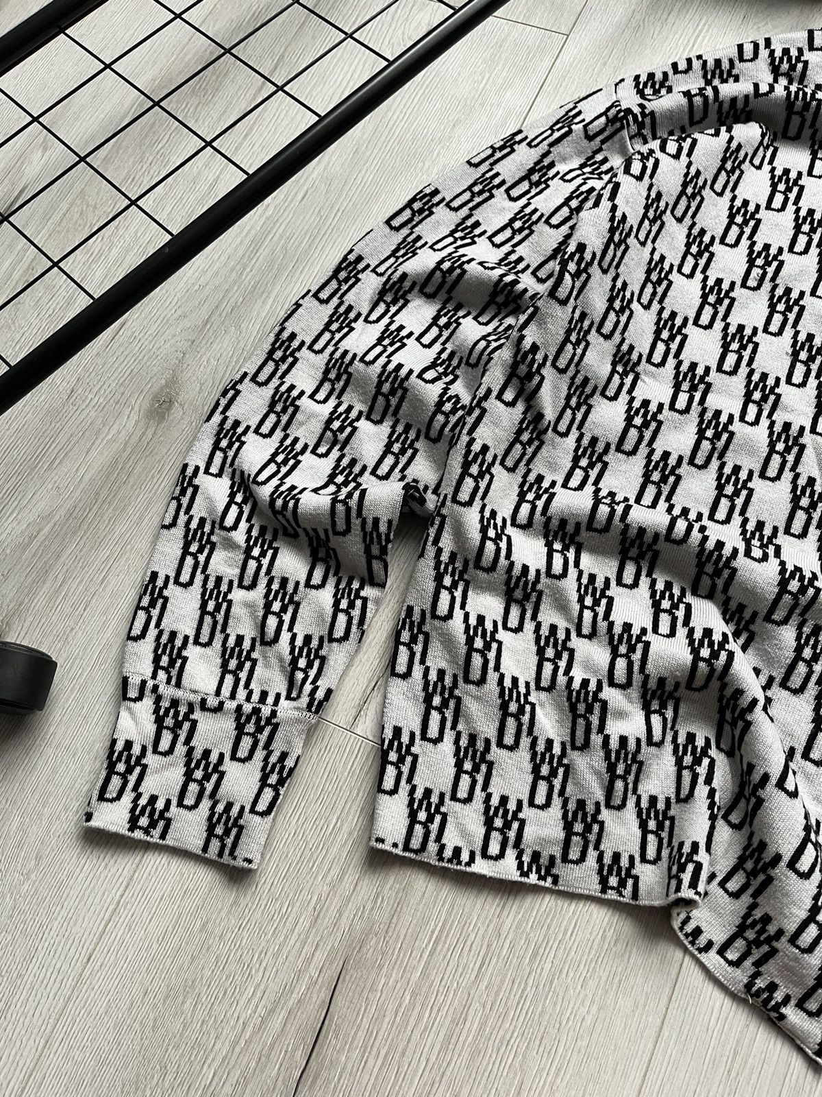 Japanese Brand × WE11DONE We11done Reversible Monogram Logo Wool Knit Jaquard Cardigan Size US S / EU 44-46 / 1 - 7 Thumbnail