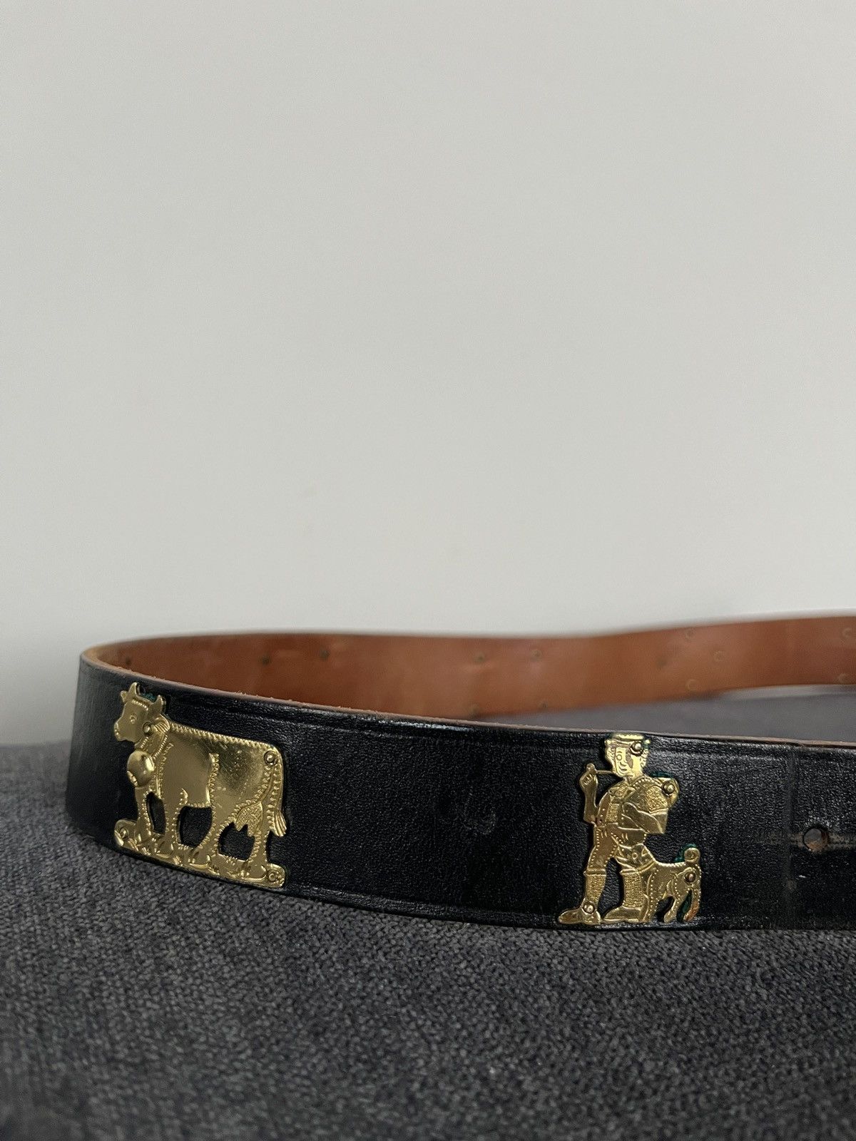 Vintage Vintage Etro Style Leather Cows Ethnic Belt SwissMade Size ONE SIZE - 10 Thumbnail