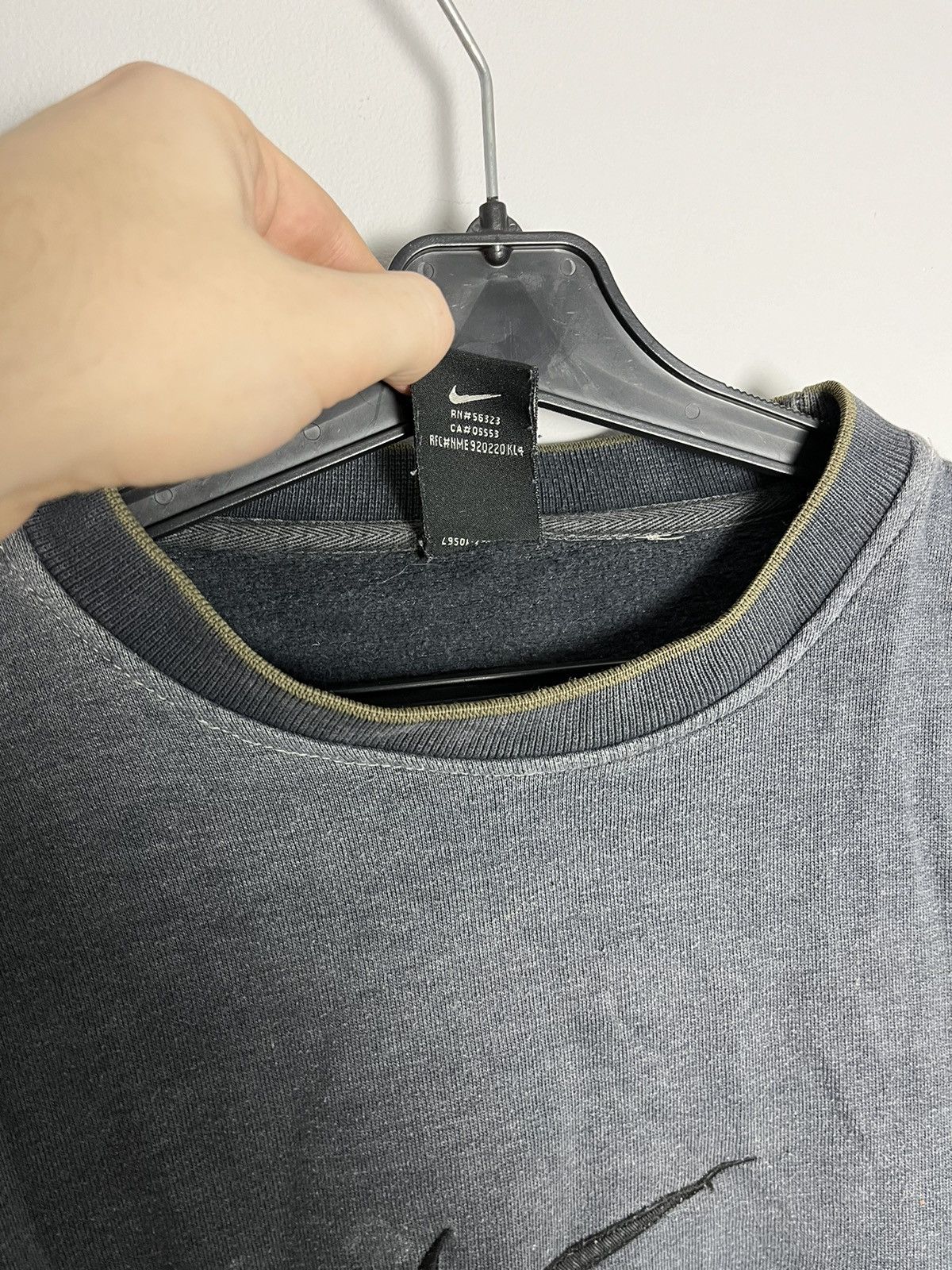 Nike × Vintage Vintage Nike distressed thrashed crewneck sweatshirt y2k Size US M / EU 48-50 / 2 - 4 Thumbnail