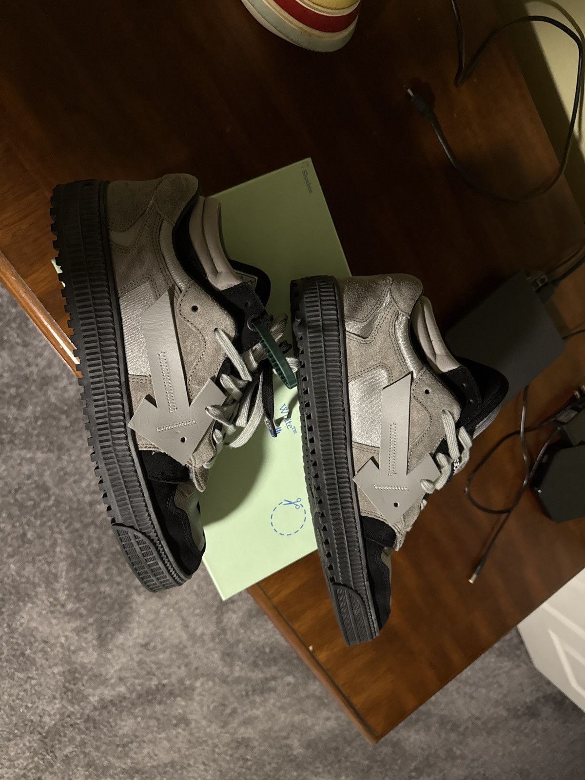 Off-White Floating arrow sneaker Size US 12 / EU 45 - 5 Thumbnail