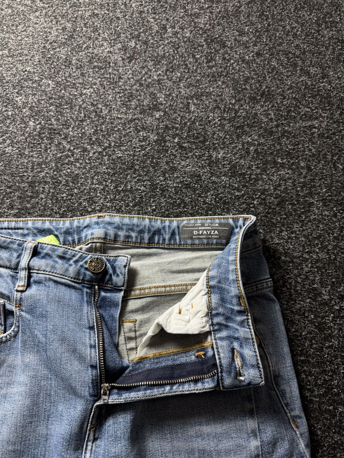 Diesel Luxury 00s Y2K Diesel D-Fayza Boyfriend Low Waist Jeans Size 27" / US 4 / IT 40 - 8 Thumbnail