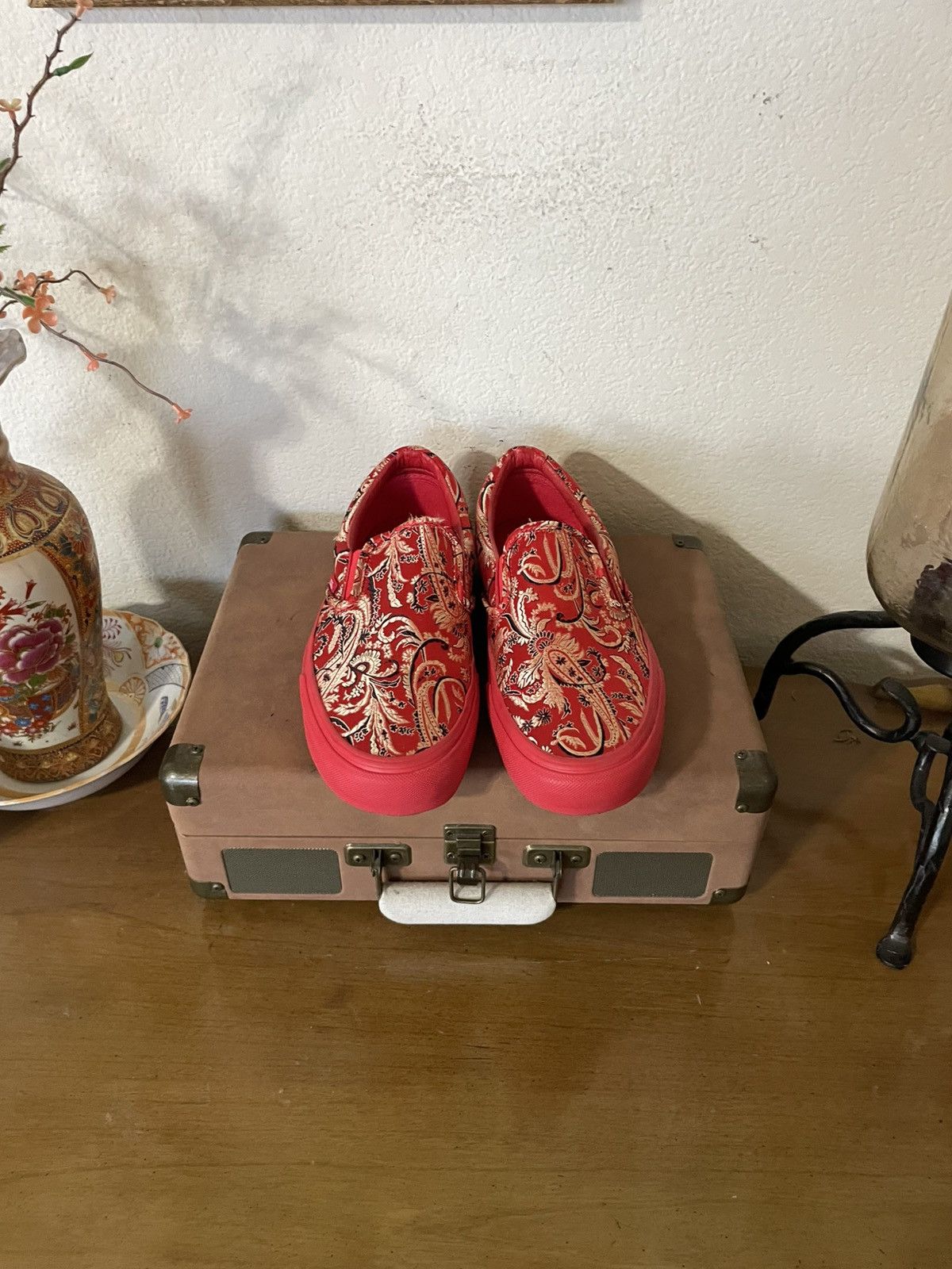 Opening Ceremony Vans x Opening Ceremony Qi Pao ll Red Size US 9 / EU 42 - 2 Thumbnail