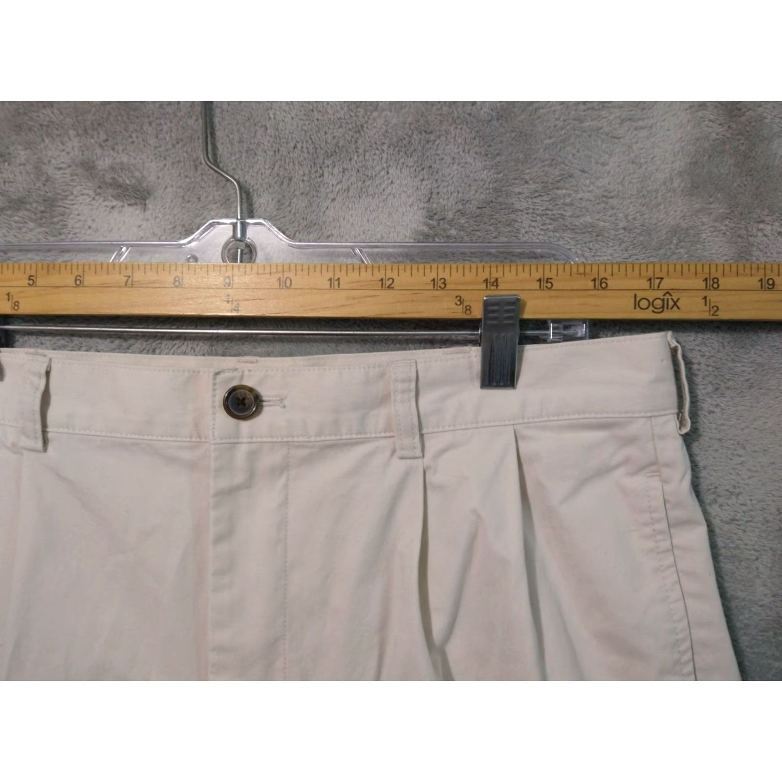 Brooks Brothers Brooks Brothers Mens Pants 35x32 Beige Chino Pleated Tapered Leg Cuffed Cotton Size US 35 - 3 Thumbnail
