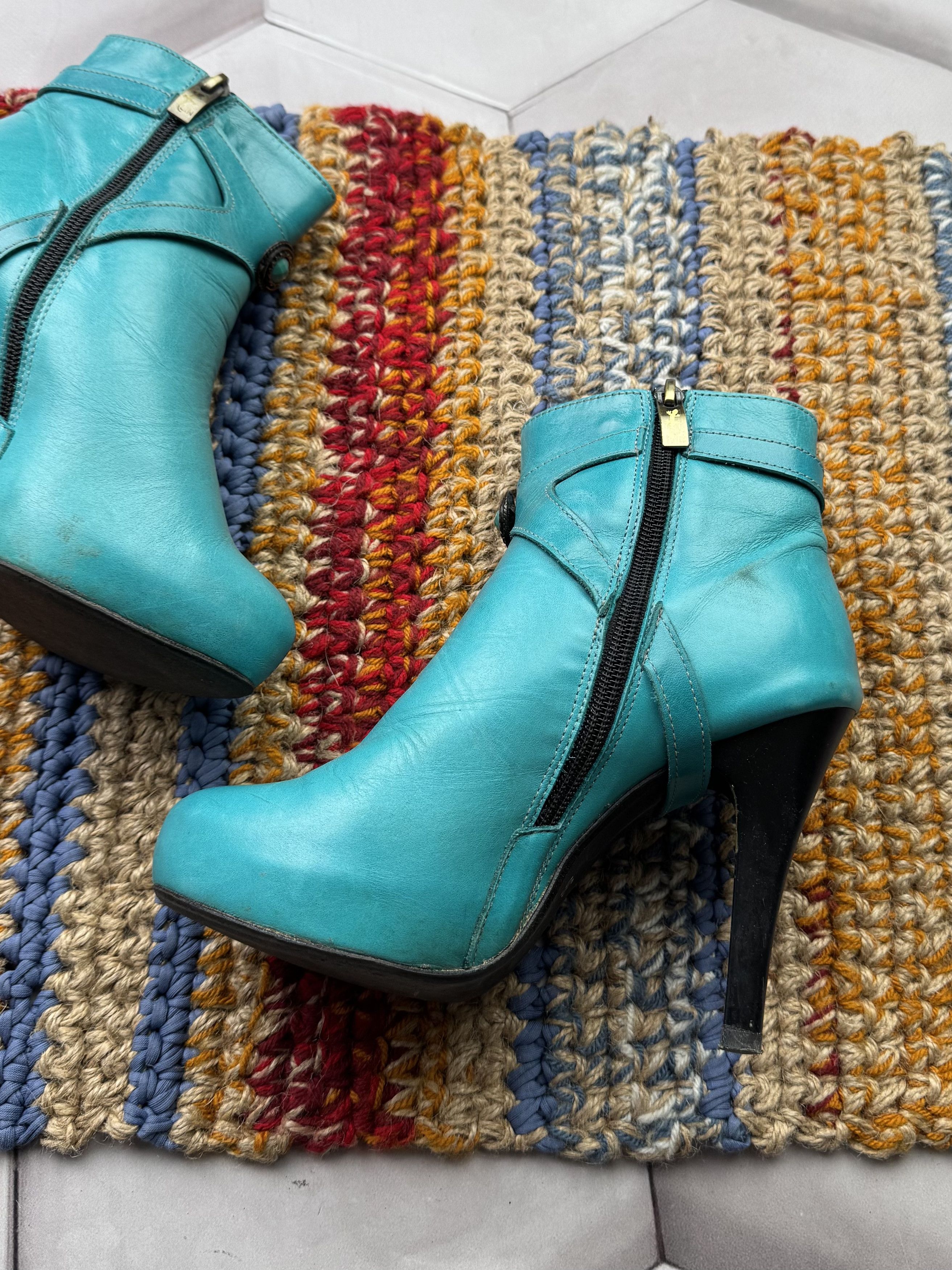 Vintage Vintage Leather Boots With Straps Size US 6 / IT 36 - 6 Thumbnail
