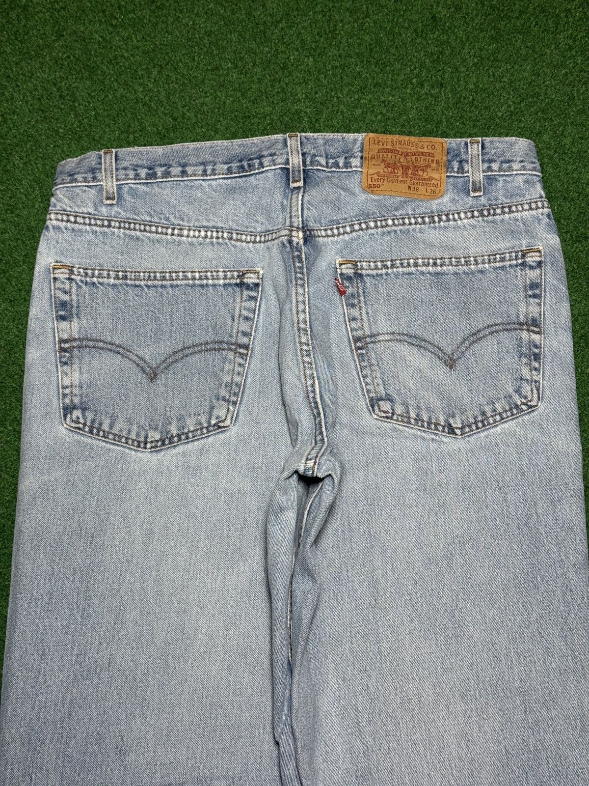 Levi's Vintage Clothing Levis 550 Relaxed Fit Light Wash 38x36 Wide Leg Y2K Jeans Size US 38 / EU 54 - 2 Thumbnail