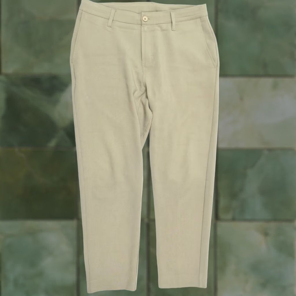 Vintage BYLT Executive Pants Mens 32 Beige Khaki Lightweight Stretch Slim Fit Pants Size US 32 / EU 48 - 1 Thumbnail