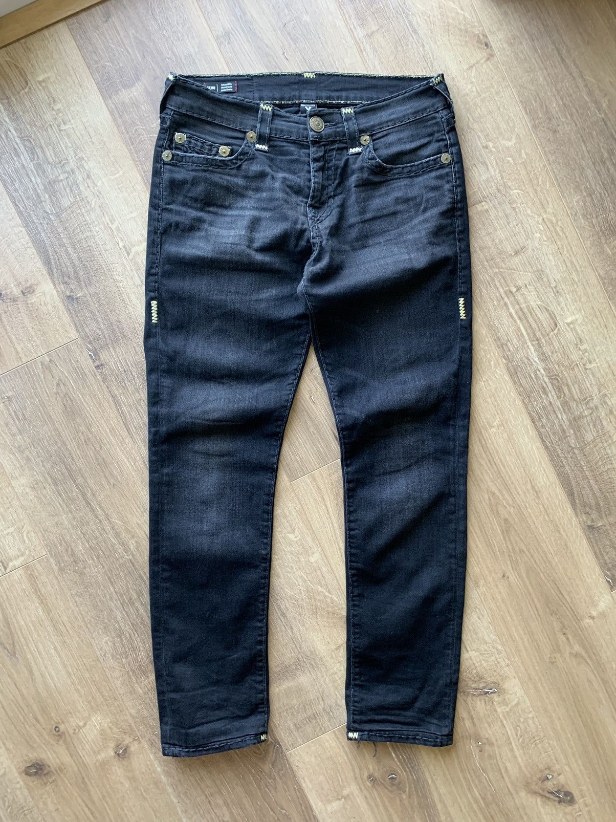 True Religion True Religion Geno No Flap Super T Relaxed slim jeans Size US 31 - 2 Thumbnail