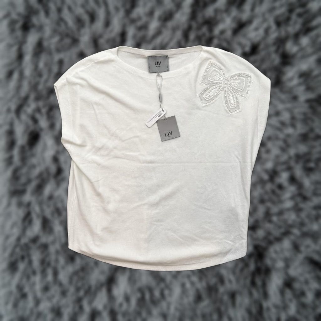 Vintage LIV Milano Blouse Shirt Women Medium Eggshell White Christmas Bow Beaded Embellished Crew Neck Short Sleeve Feminine Relaxed Vintage No Size M / US 6-8 / IT 42-44 - 1 Thumbnail