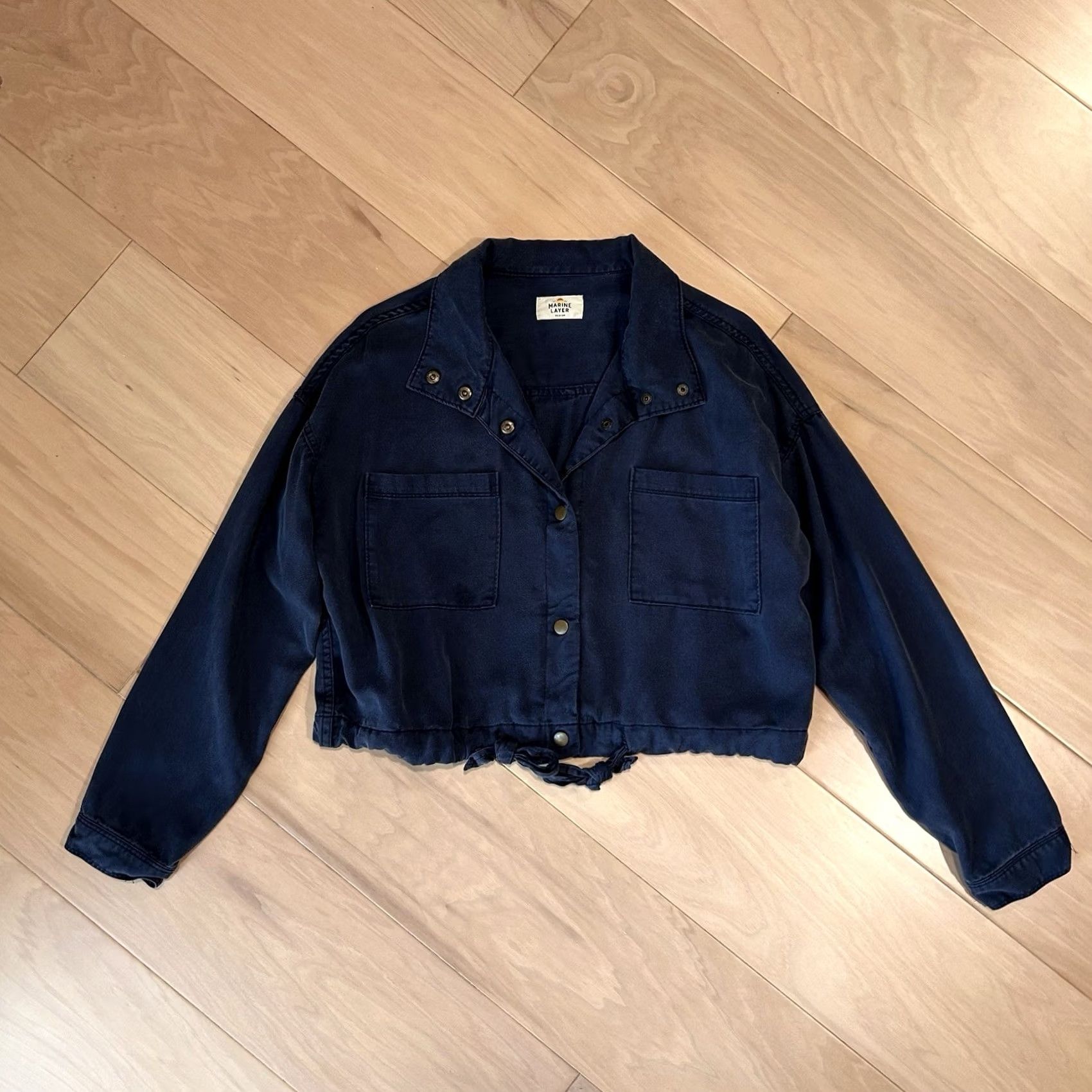Marine Layer Marine Layer Drapery Snap Utility Jacket Blue Womens M Utility, Lightweight, Pockets, 100% Tencel, Short Length, Machine Washable, 3 Seasons Size M / US 6-8 / IT 42-44 - 2 Thumbnail