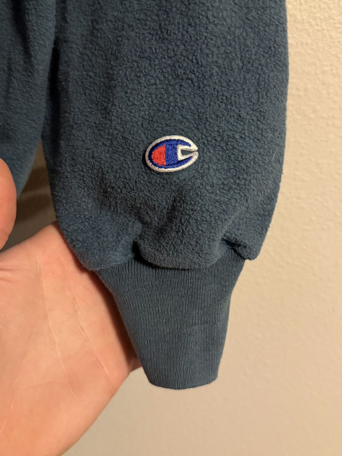 Champion vtg 90s champion fleece crewneck embroidered large Size US L / EU 52-54 / 3 - 4 Thumbnail