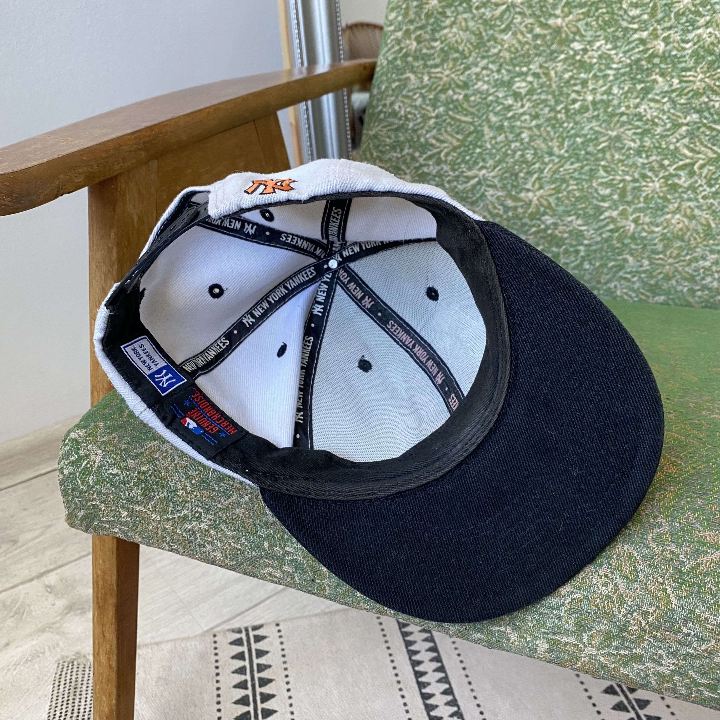 New York Yankees ⚾️ Vintage 90s New York Yankees cap Dad hat baseball Size ONE SIZE - 6 Thumbnail