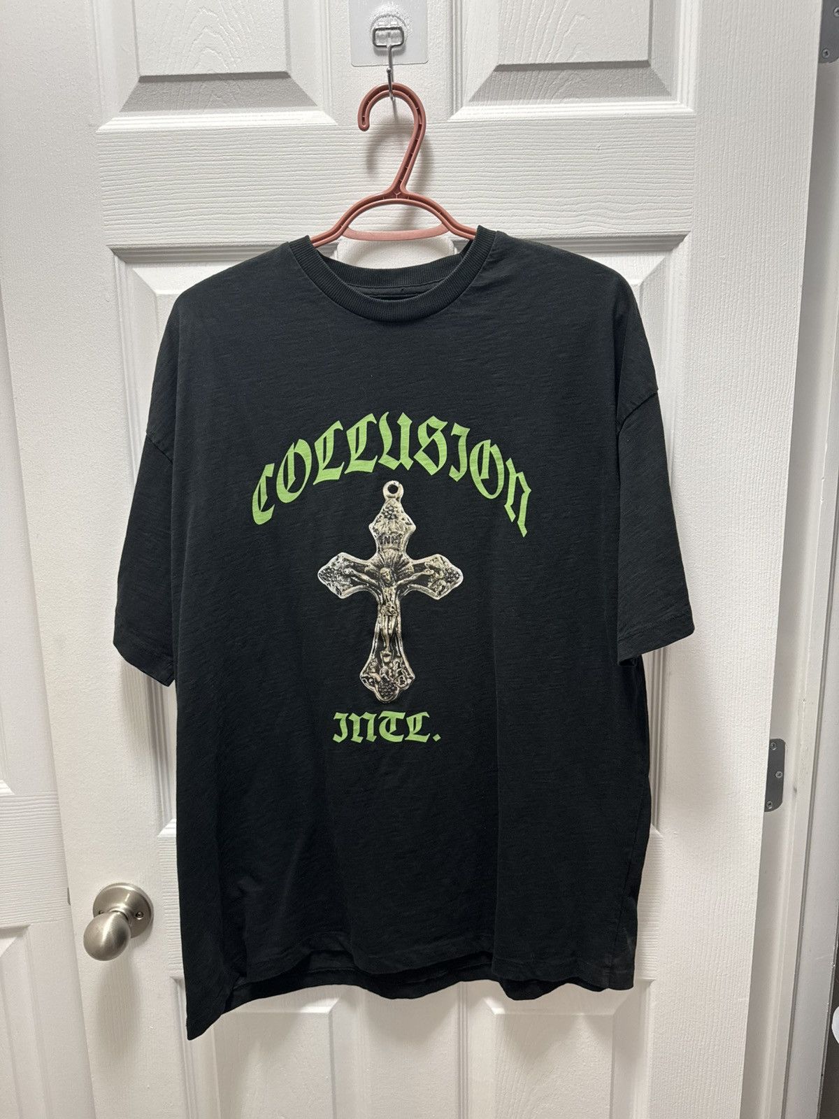 Asos Collusion ASOS Cross Jesus Graphic T-Shirt Black Size US M / EU 48-50 / 2 - 1 Thumbnail