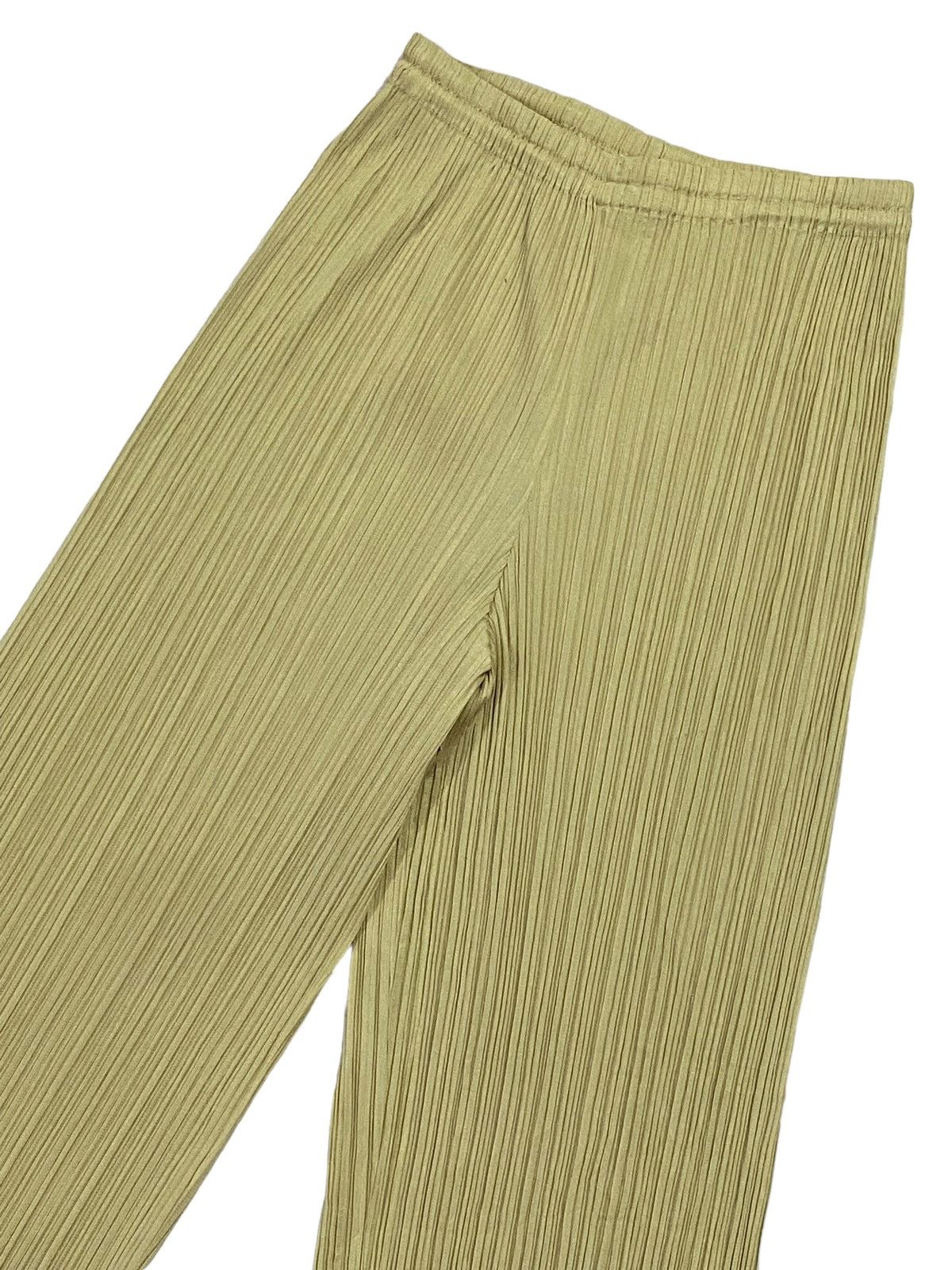 Issey Miyake Pleats Please “Issey Miyake” Pleated Trousers Size 26" / US 2 / IT 38 - 15 Thumbnail