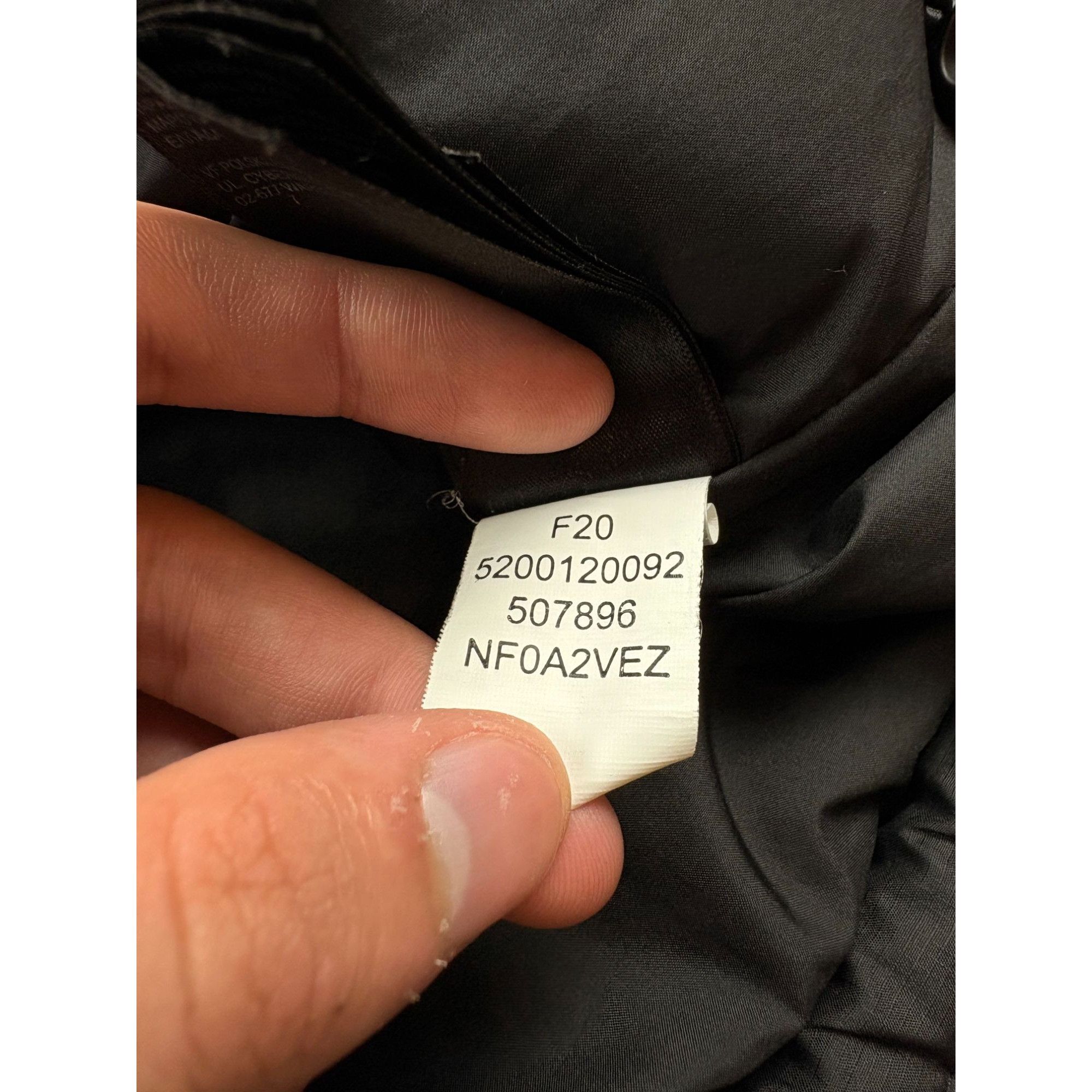 The North Face The North Face Black Puffer Jacket Medium With Full-Zip Clos Size US L / EU 52-54 / 3 - 14 Thumbnail