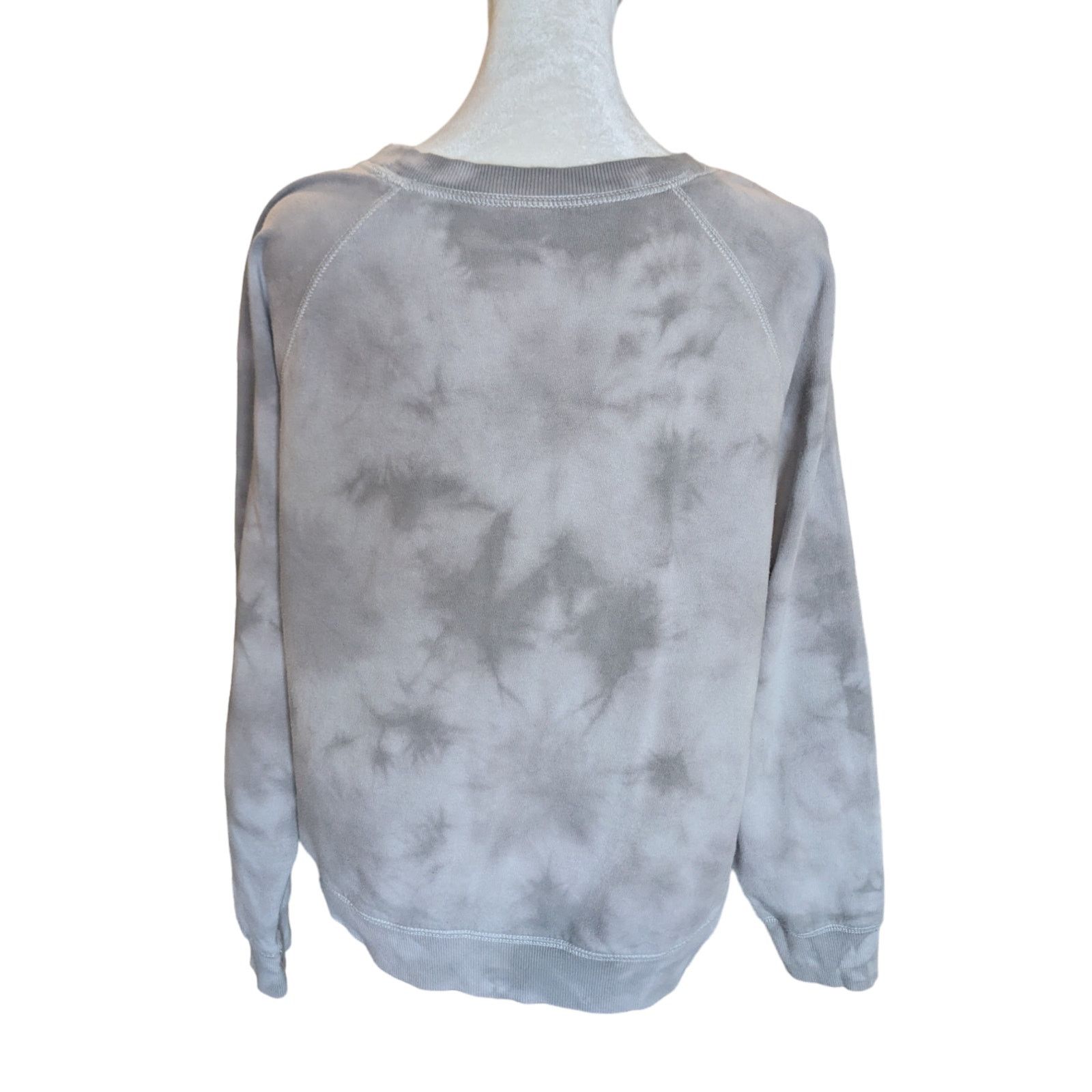 Old Navy Old Navy Vintage Specially Dyed Crew-Neck Sweatshirt Medium Size M / US 6-8 / IT 42-44 - 3 Thumbnail