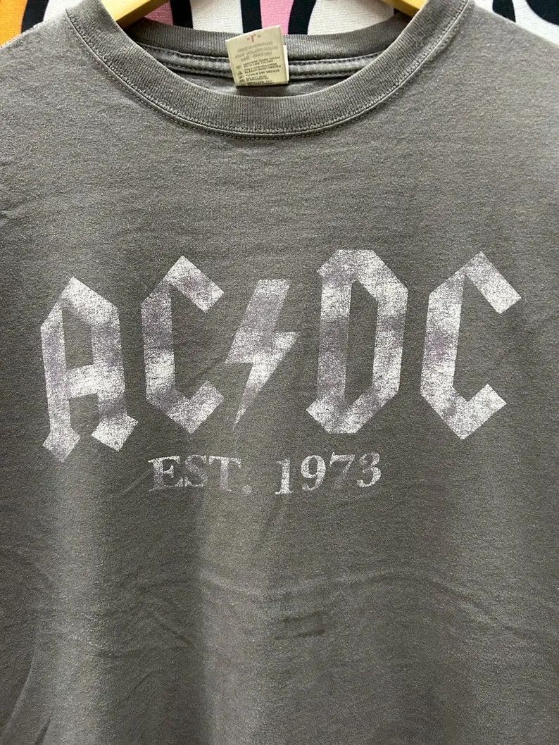 Vintage Vintage 2000s ACDC tshirt size L Size US L / EU 52-54 / 3 - 3 Thumbnail