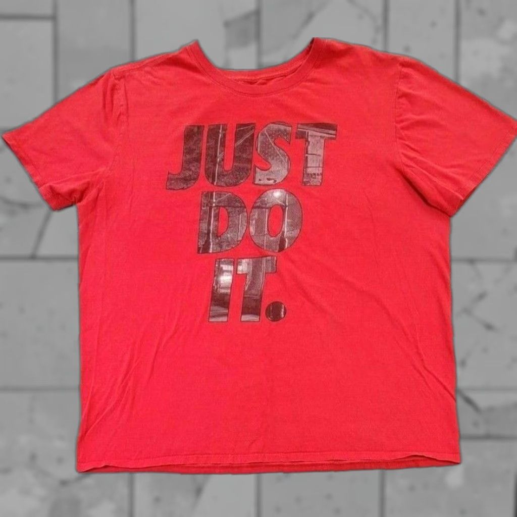 Nike Nike Tee Shirt Basketball Just Do It Logo Short Sleeve Mens XL Athletic Red Black Logo T-Shirt Basketball 90s Size US XL / EU 56 / 4 - 1 Thumbnail