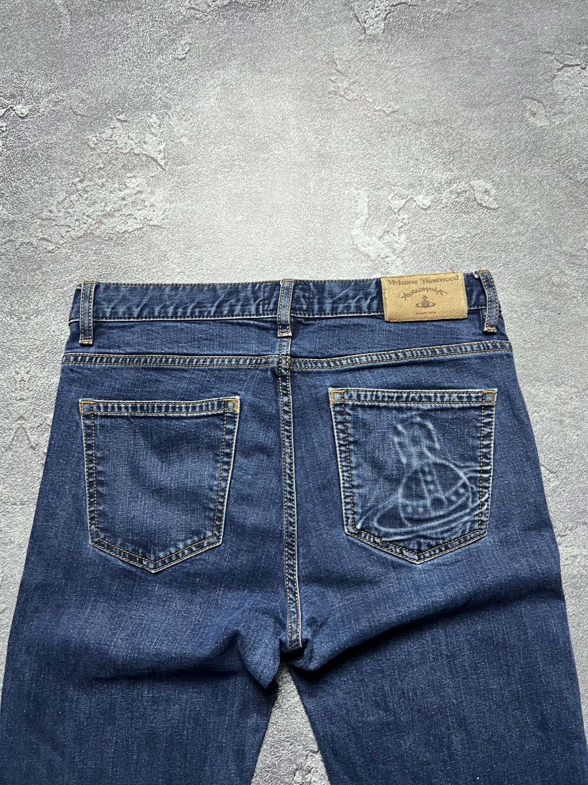 Vivienne Westwood Vivienne Westwood Jeans Big Logo Anglomania Orb Saturn 30 Size US 30 / EU 46 - 2 Thumbnail